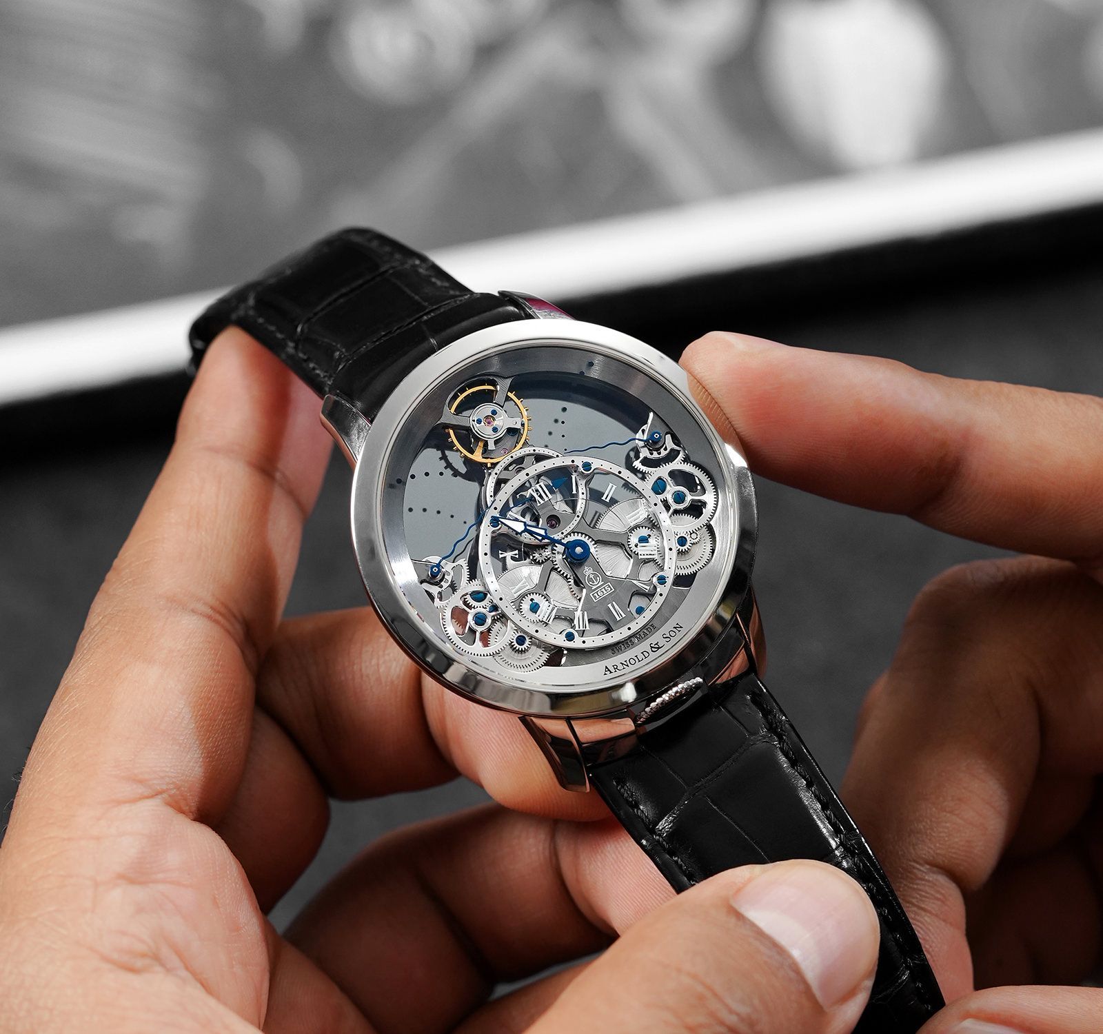 Pre-Owned Arnold & Son Time Pyramid Price