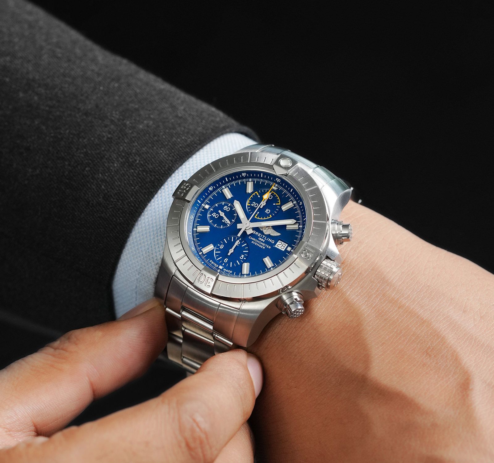 Pre-Owned Breitling Avenger Price