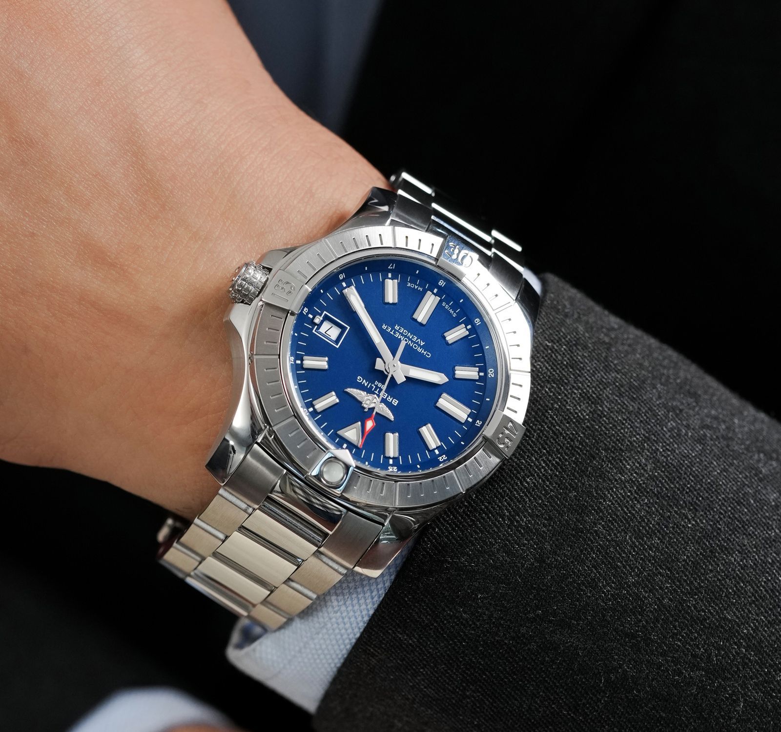Pre-Owned Breitling Avenger Price