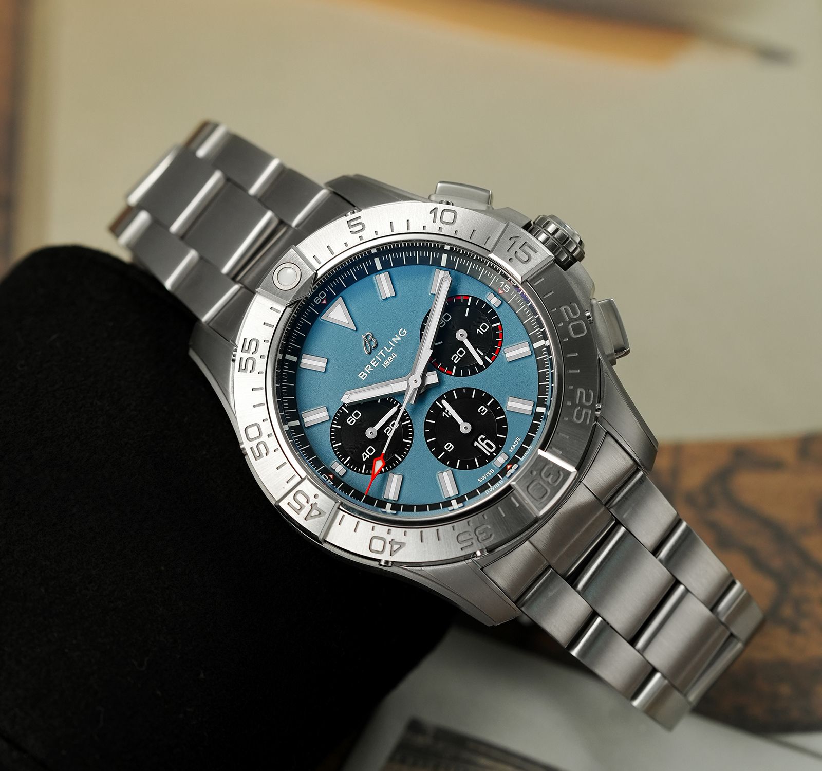 Breitling Avenger
