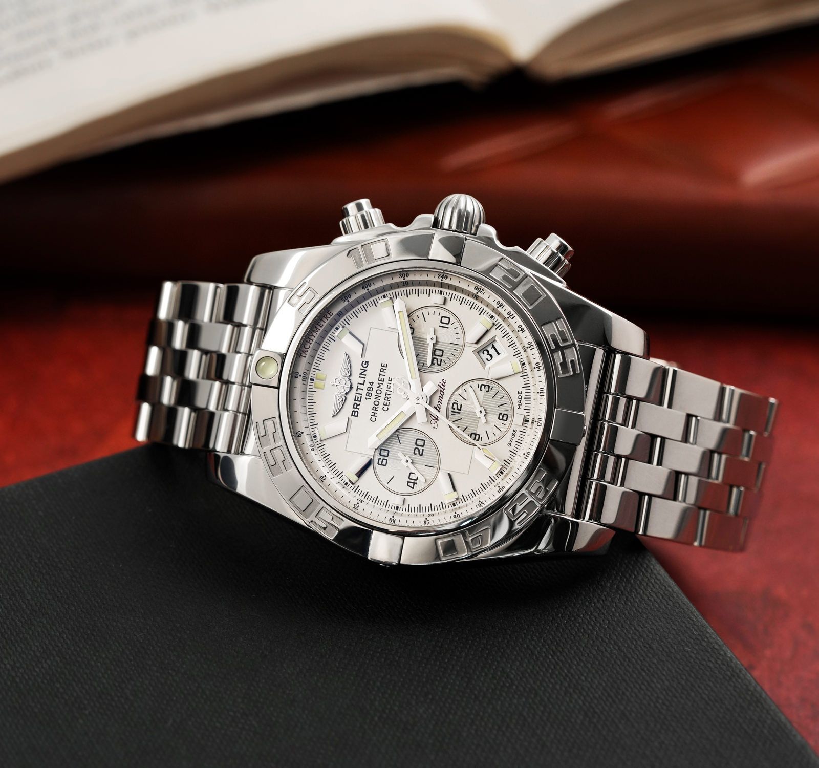 Breitling AB011012/G684-375A