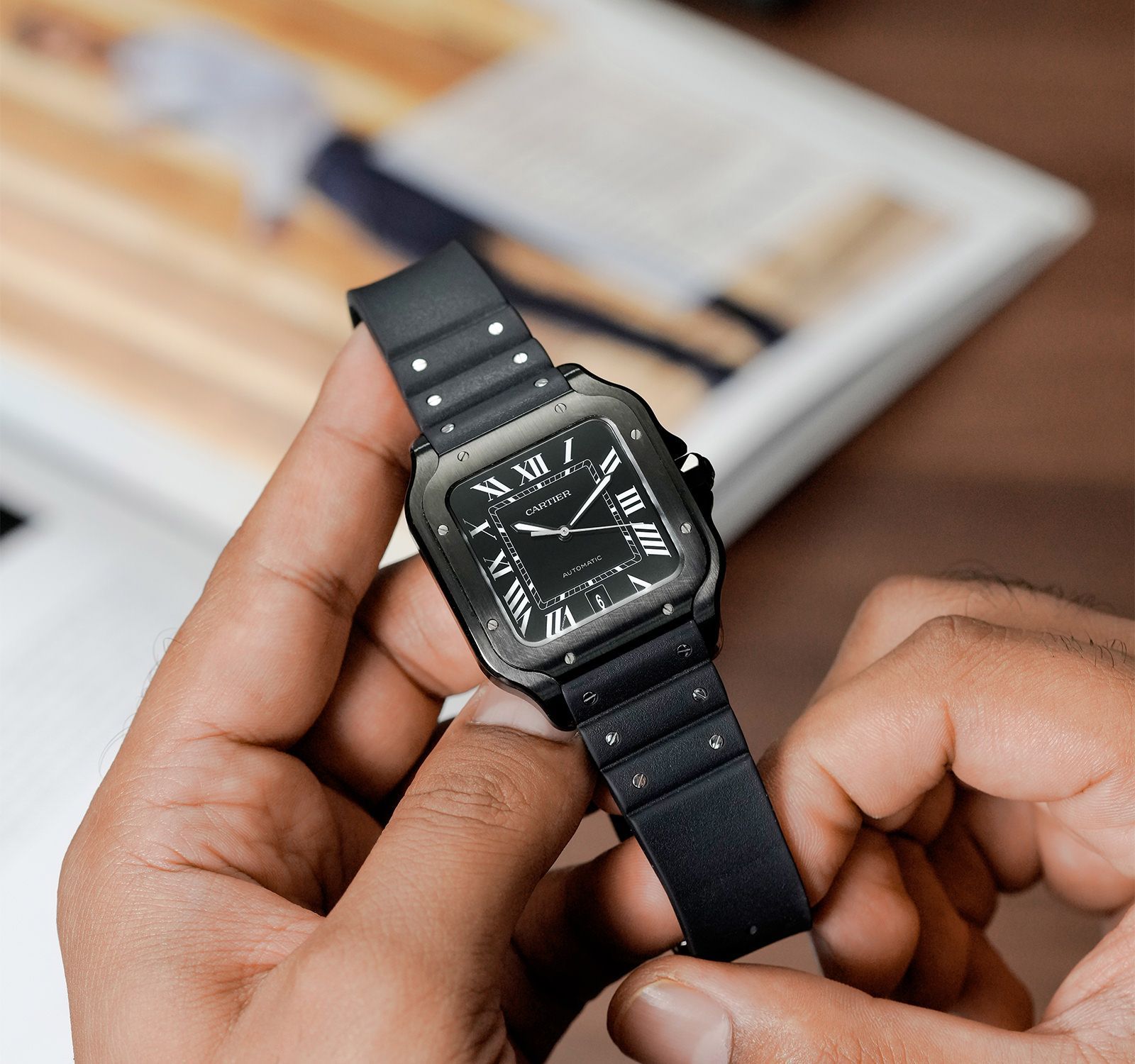 Pre-Owned Cartier Santos de Cartier Men Watch in Black Colour Dial