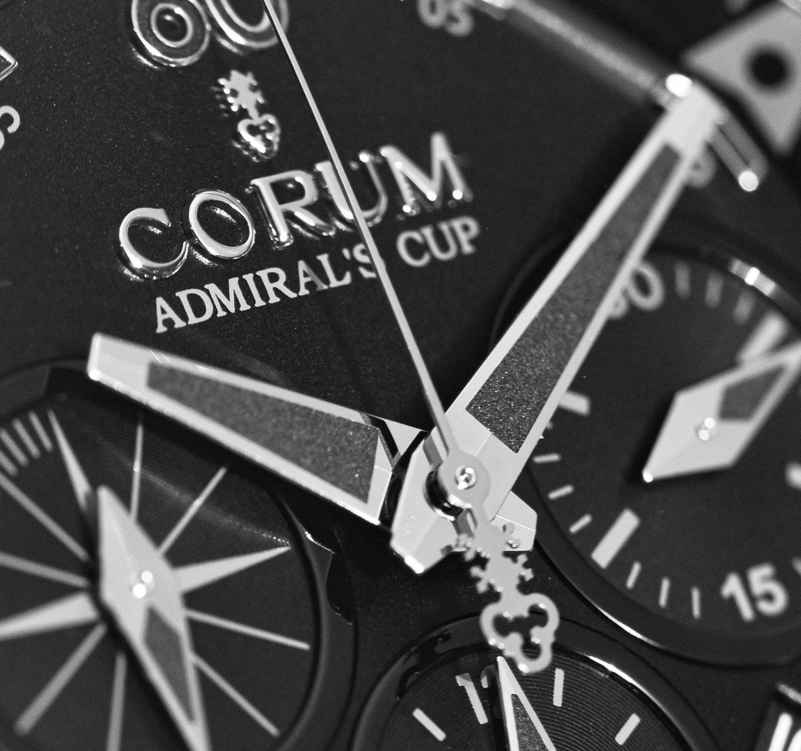 Corum 753.691.98/F371-AN12