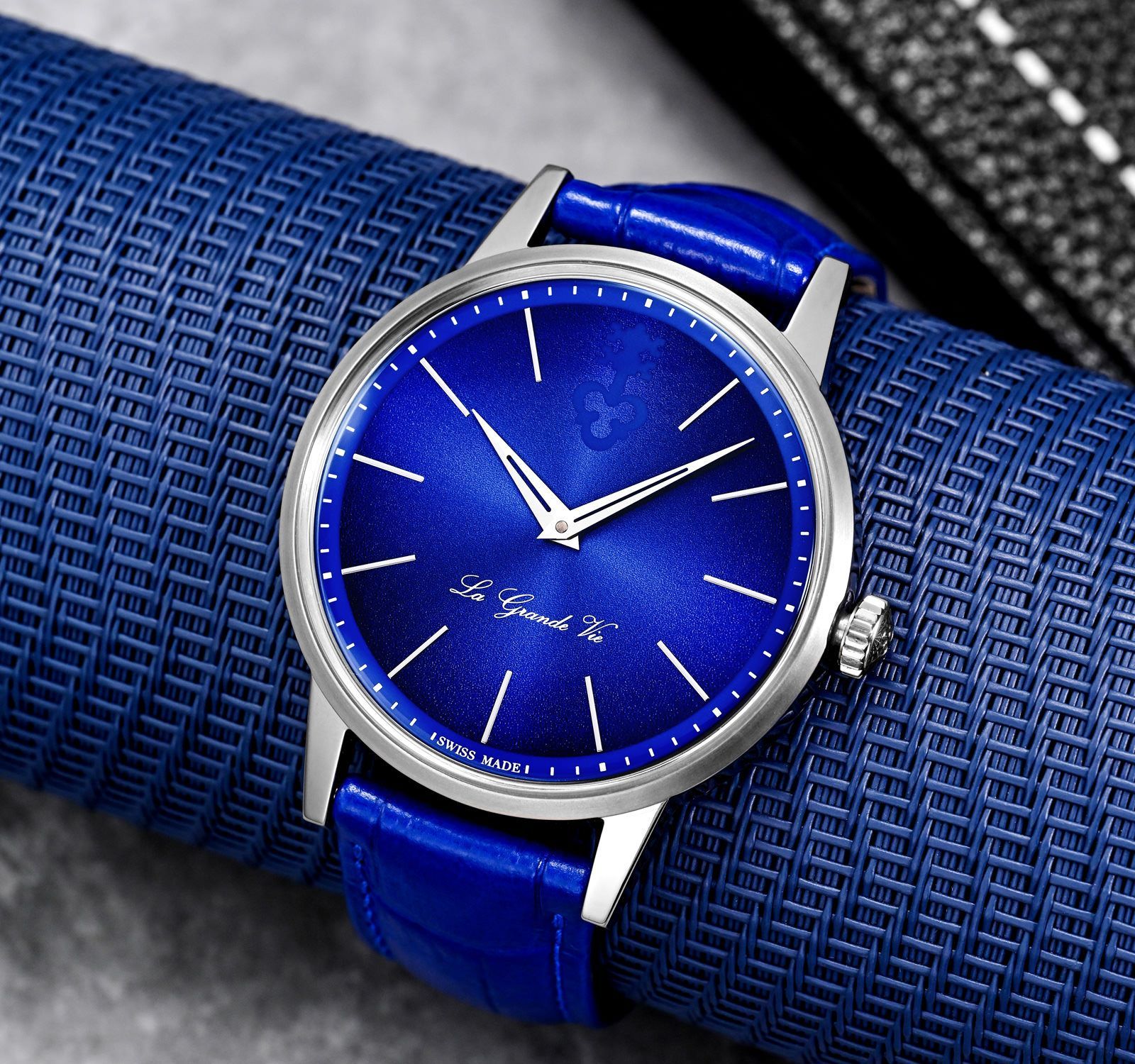 Corum 082.750.04/0063 LG03