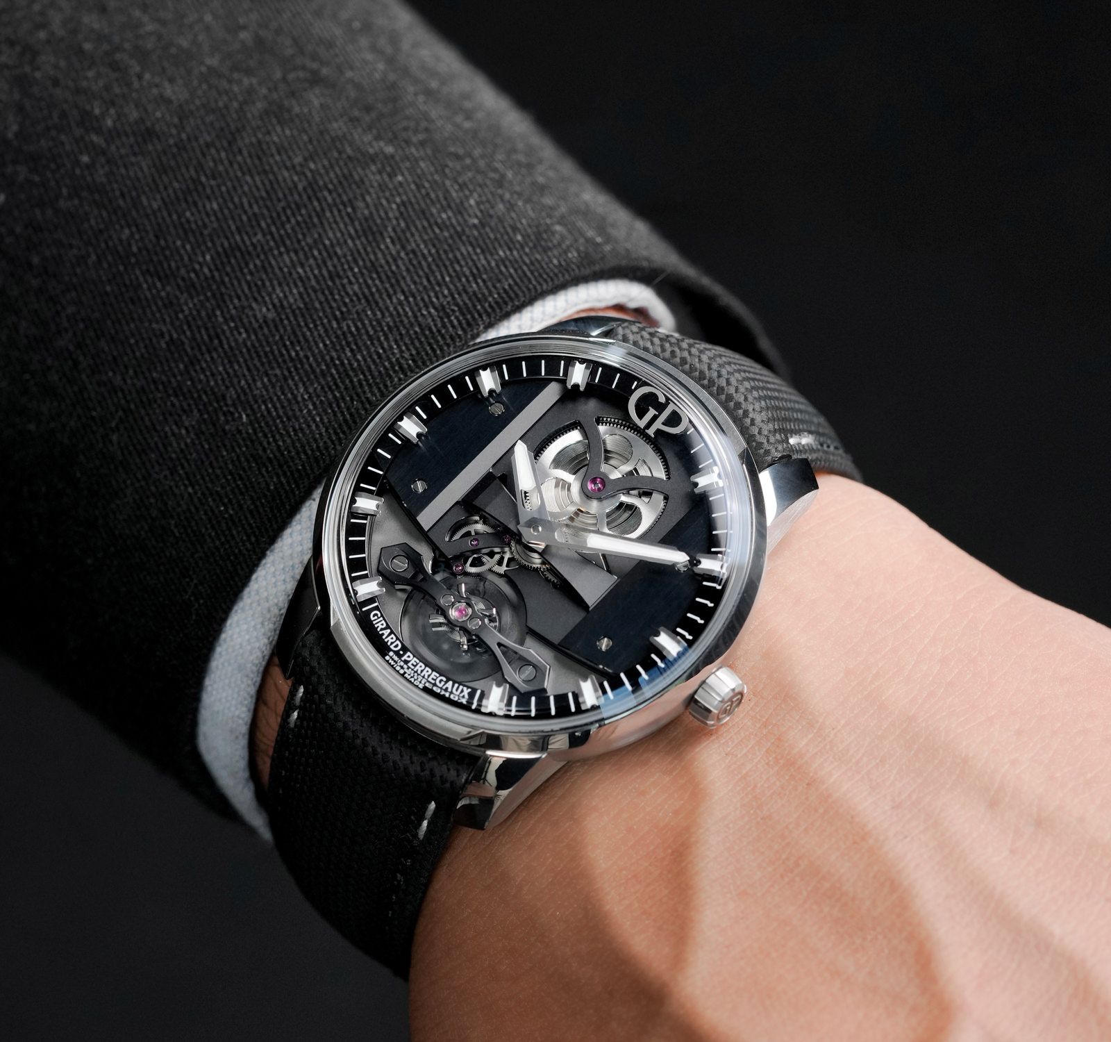 Pre-Owned Girard-Perregaux Bridges Men Watch in Black Colour Dial