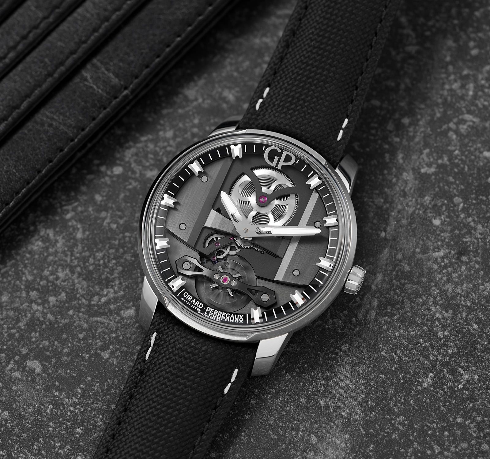 Girard-Perregaux 82000-11-631-FA6A