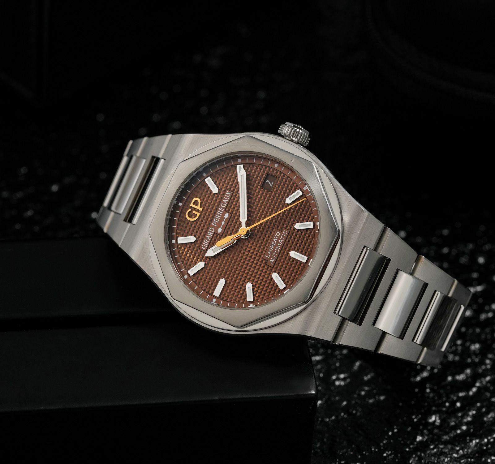 Second Hand Girard-Perregaux Laureato