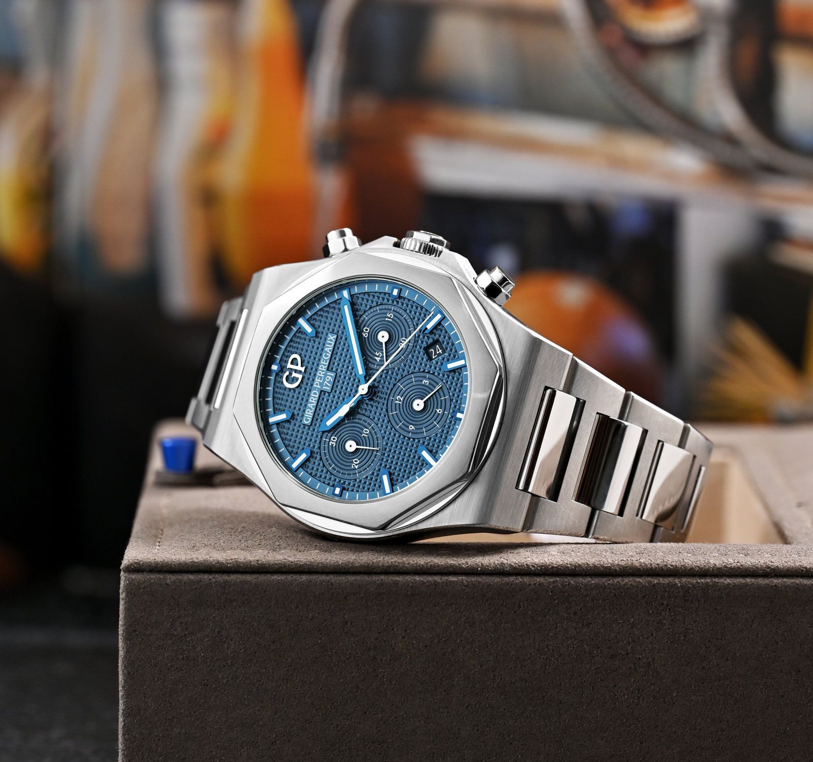 Buy Pre Owned Girard Perregaux Laureato 81020 11 431 11A 1