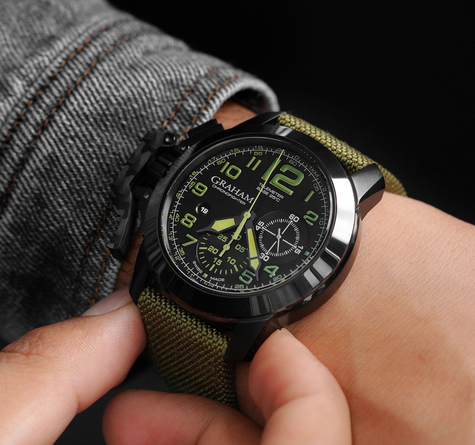 Pre-Owned Graham Chronofighter Oversize Men Watch in Black Colour Dial