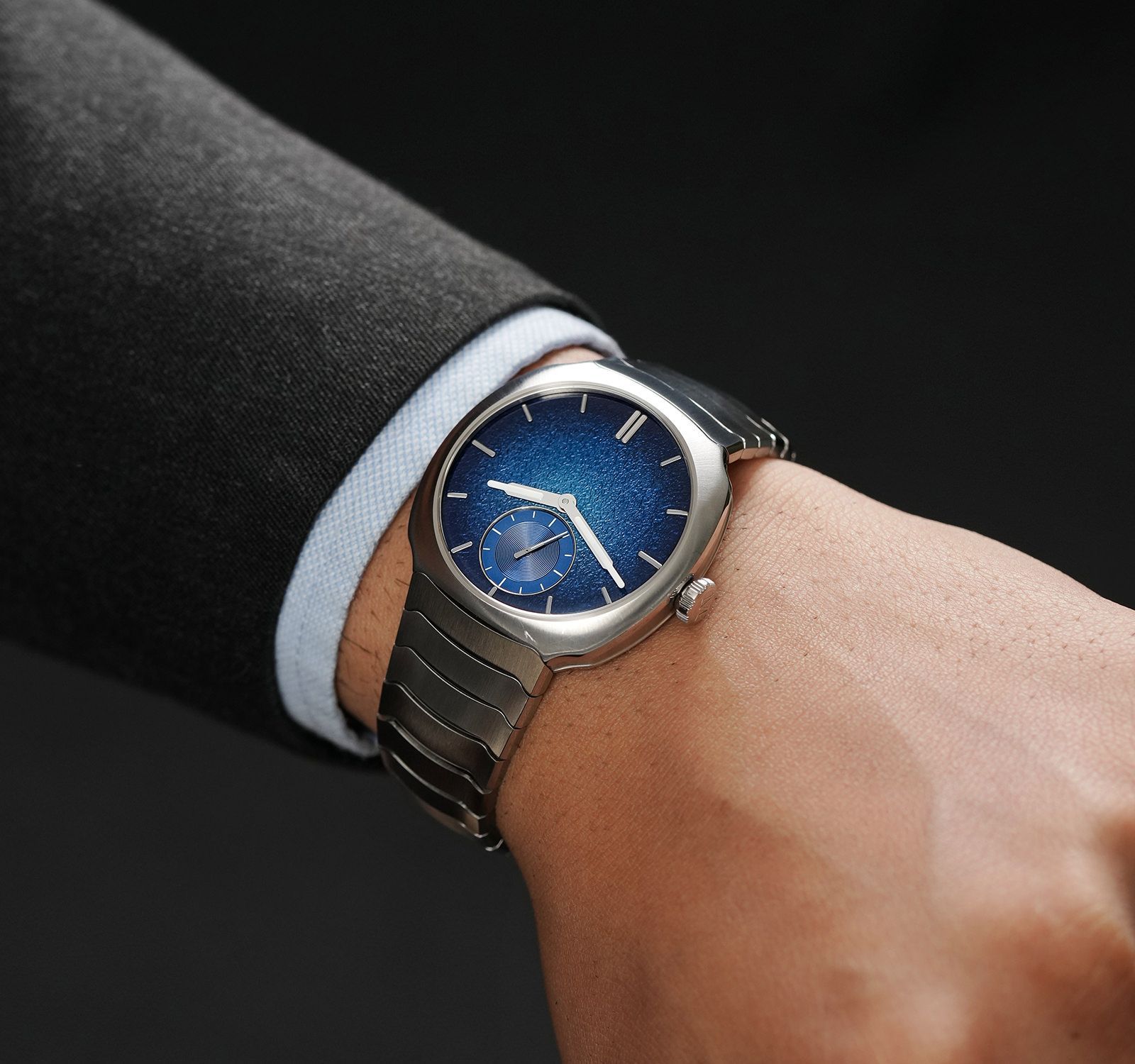 Pre-Owned H. Moser & Cie. Streamliner Price