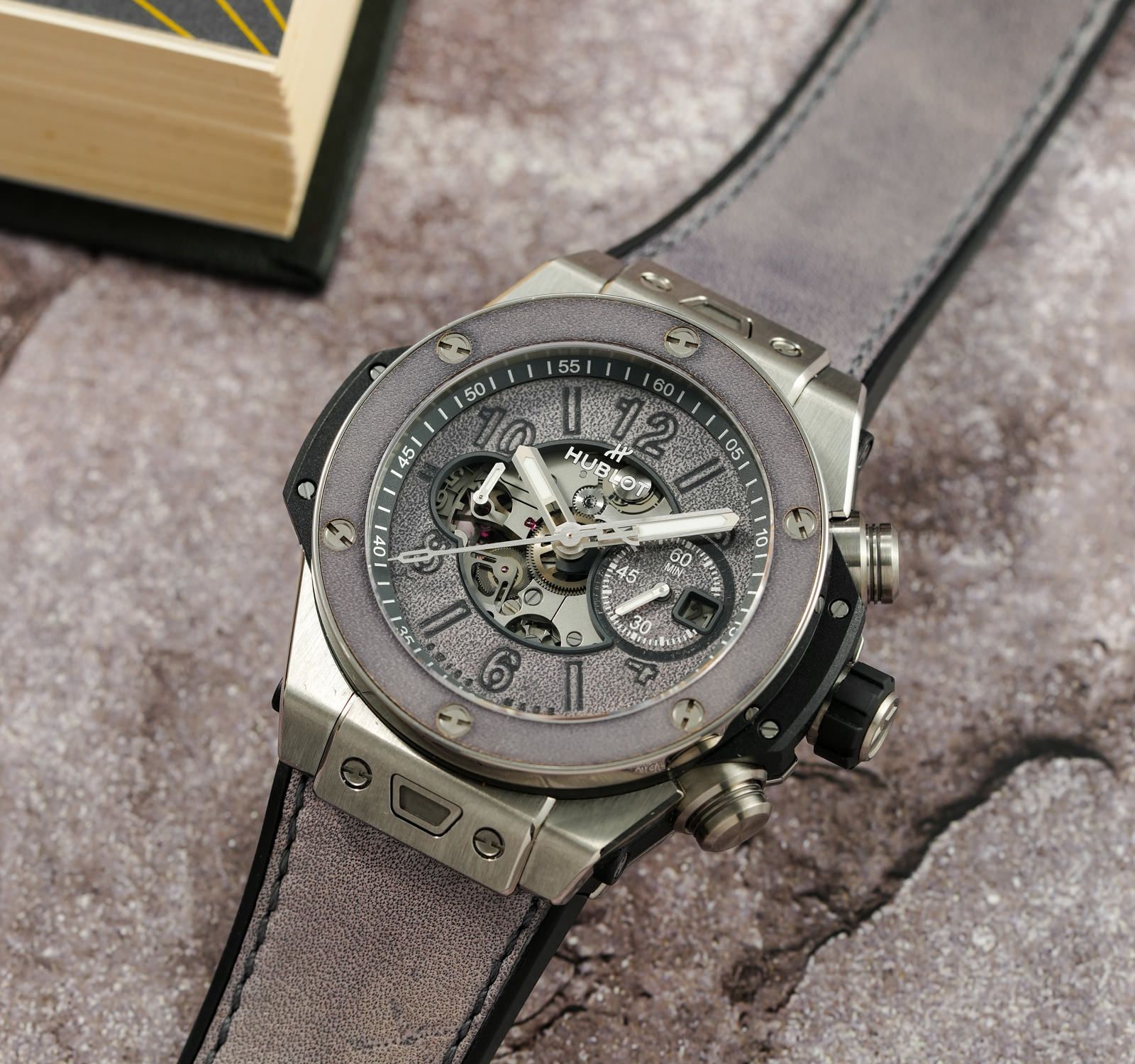 Hublot 421.NX.0500.VR.BER21