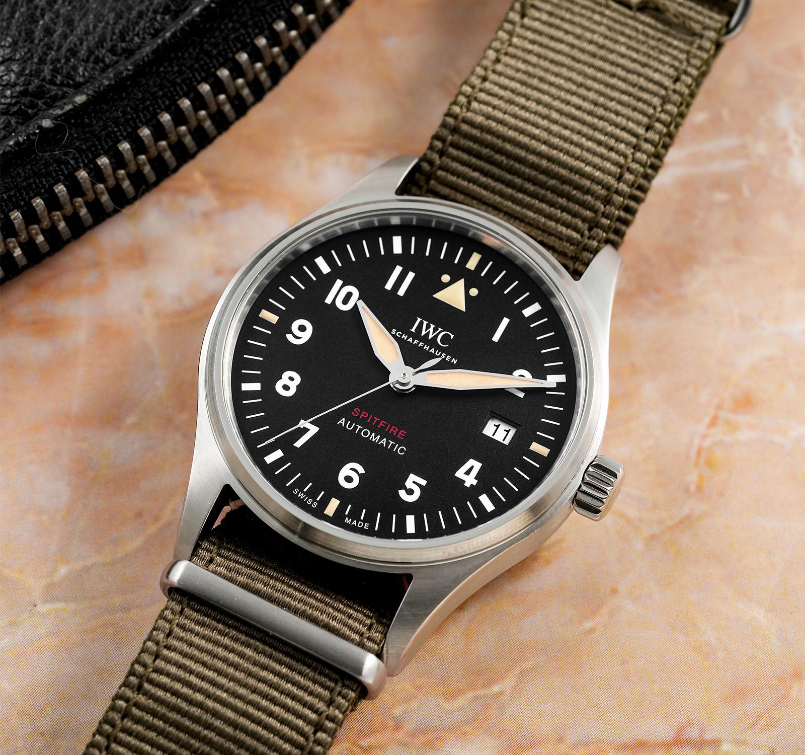 Pre-Owned IWC Pilot's Watches Men Watch in Black Colour Dial