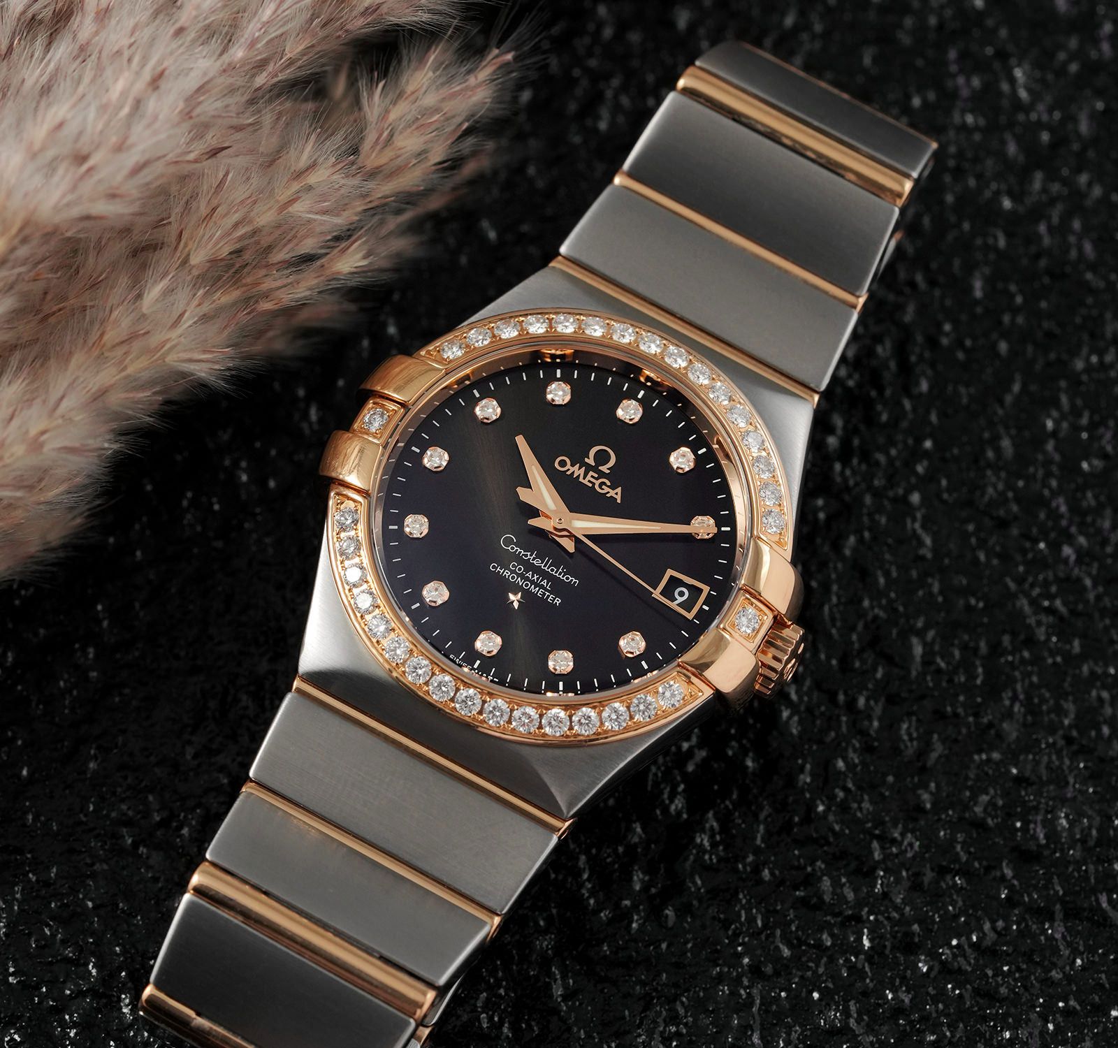 Pre-Owned Omega Constellation Men Watch in Brown Colour Dial