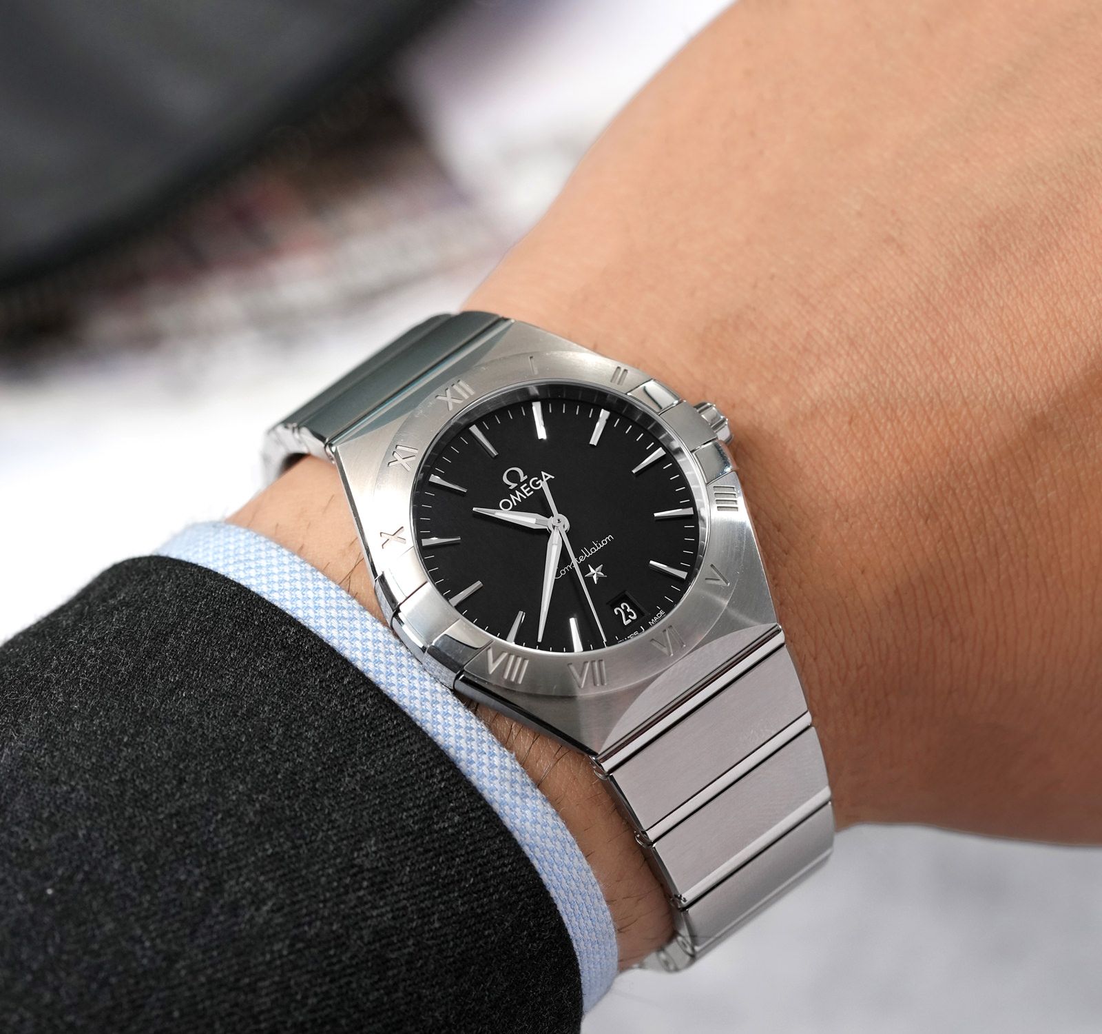Pre-Owned Omega Constellation Men Watch in Black Colour Dial Pre-Owned Omega Constellation Men Watch in Black Colour Dial