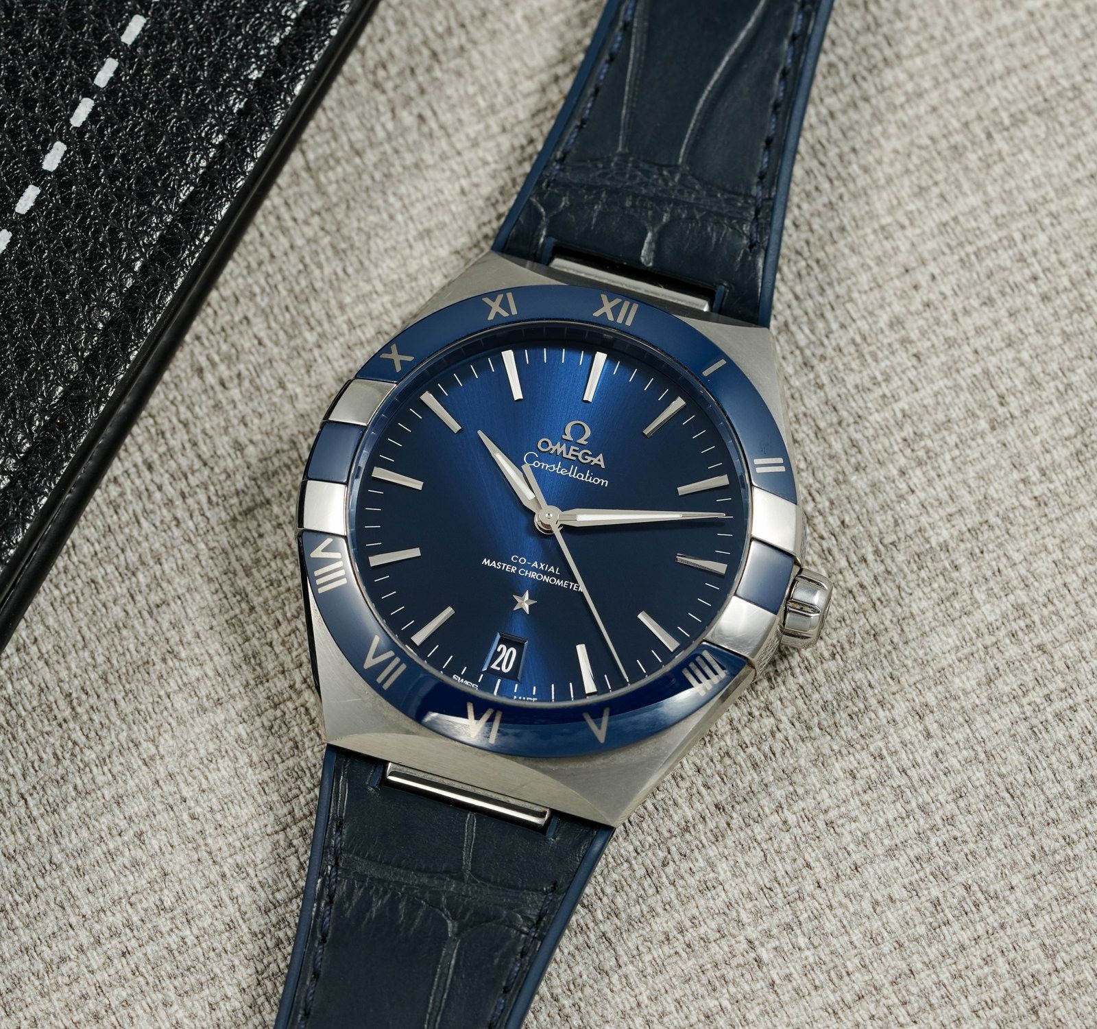 Omega 131.33.41.21.03.001