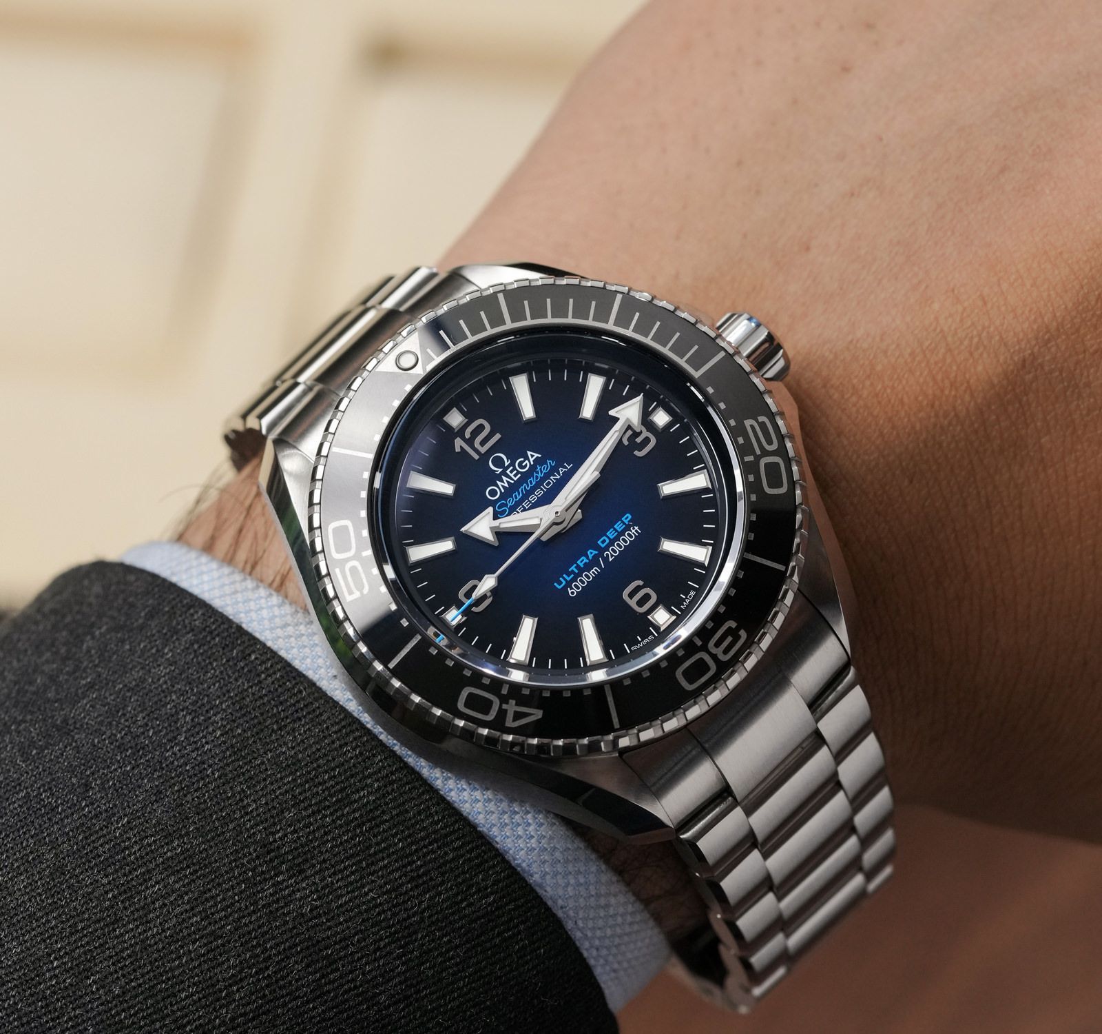 Pre-Owned Omega Seamaster Men Watch in Blue Colour Dial