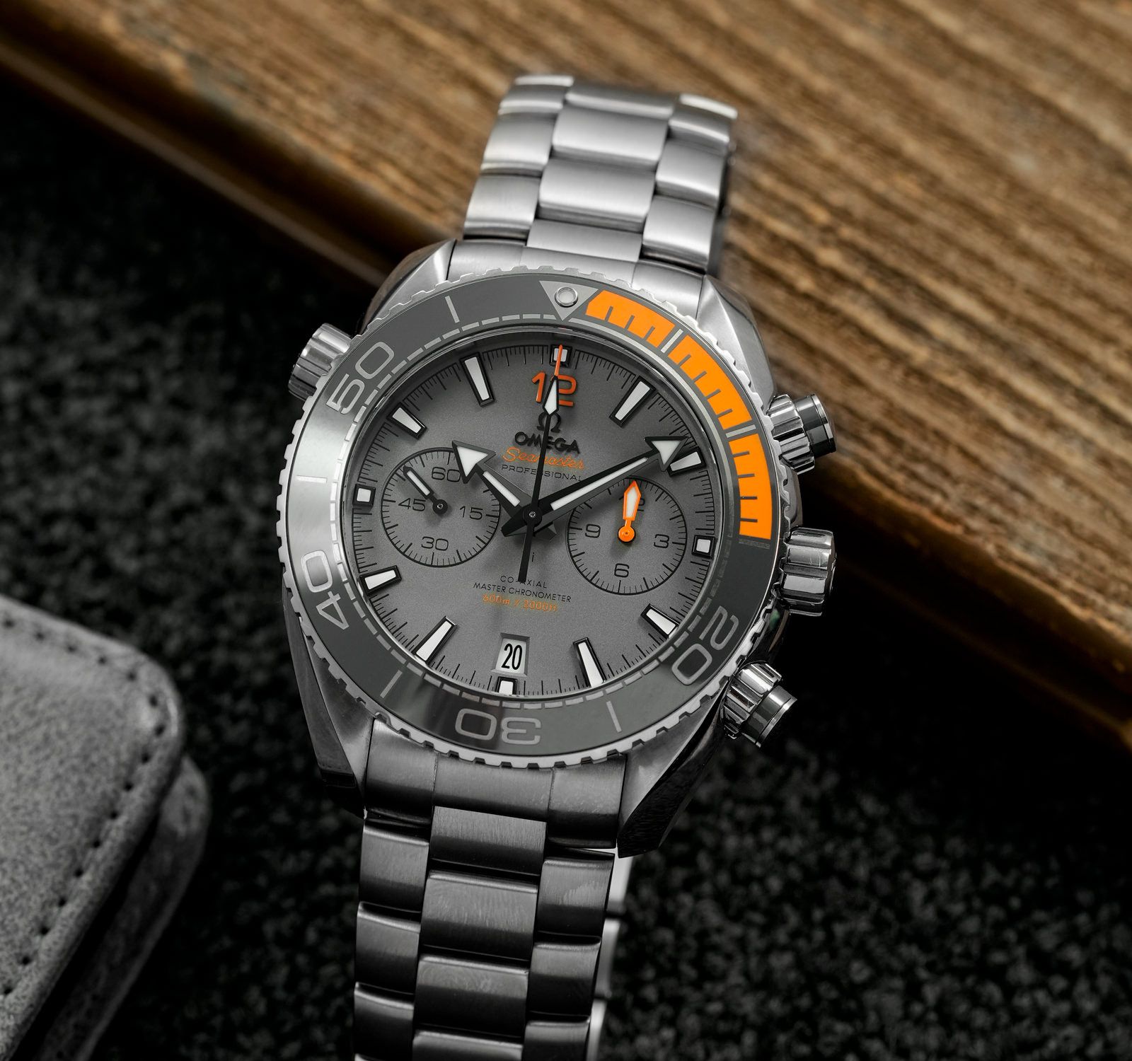 Pre-Owned Omega Seamaster Men Watch in Grey Colour Dial