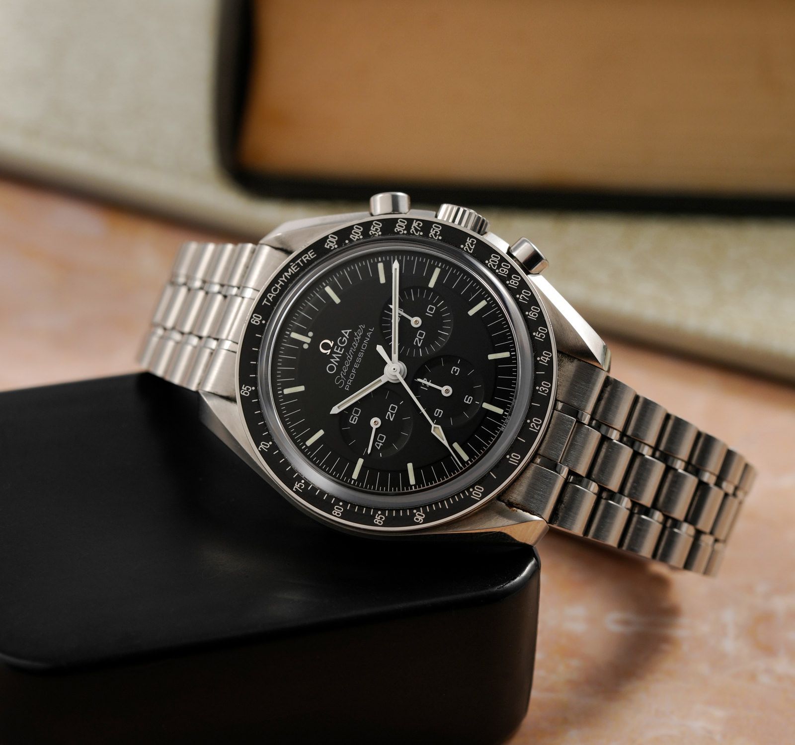 Second Hand Omega Speedmaster