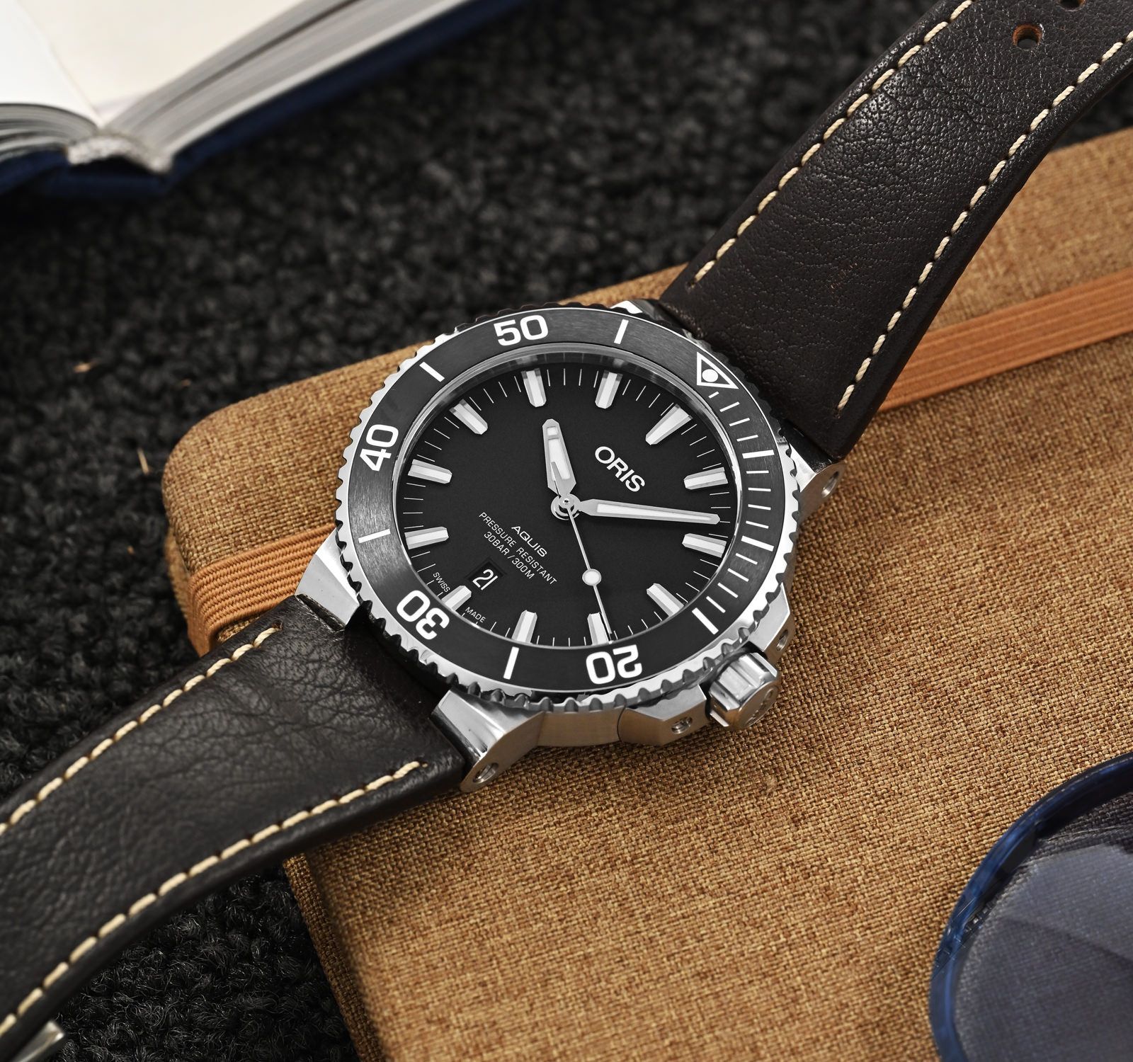 Oris aquis outlet leather