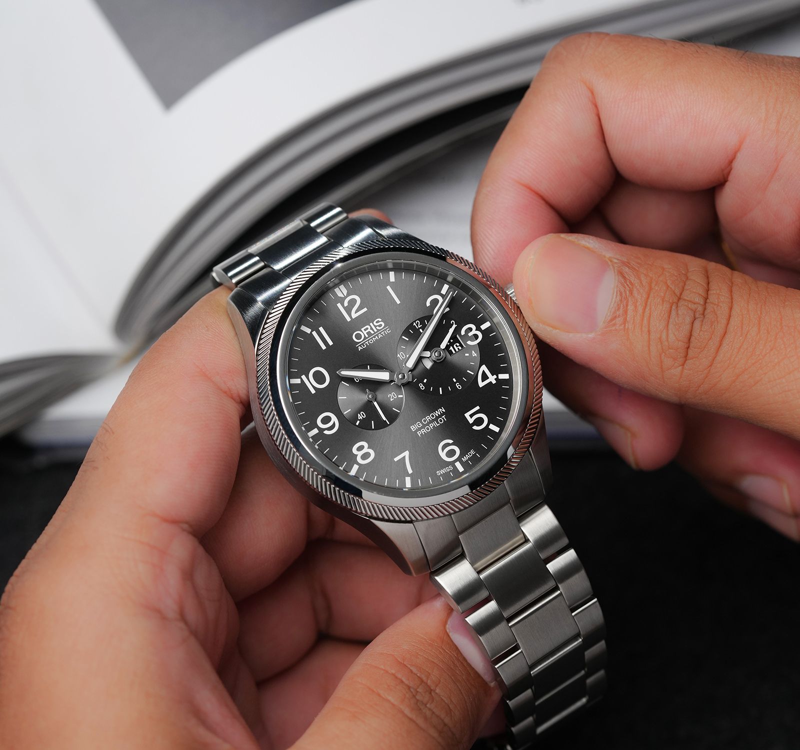 Pre-Owned Oris Big Crown Men Watch in Grey Colour Dial