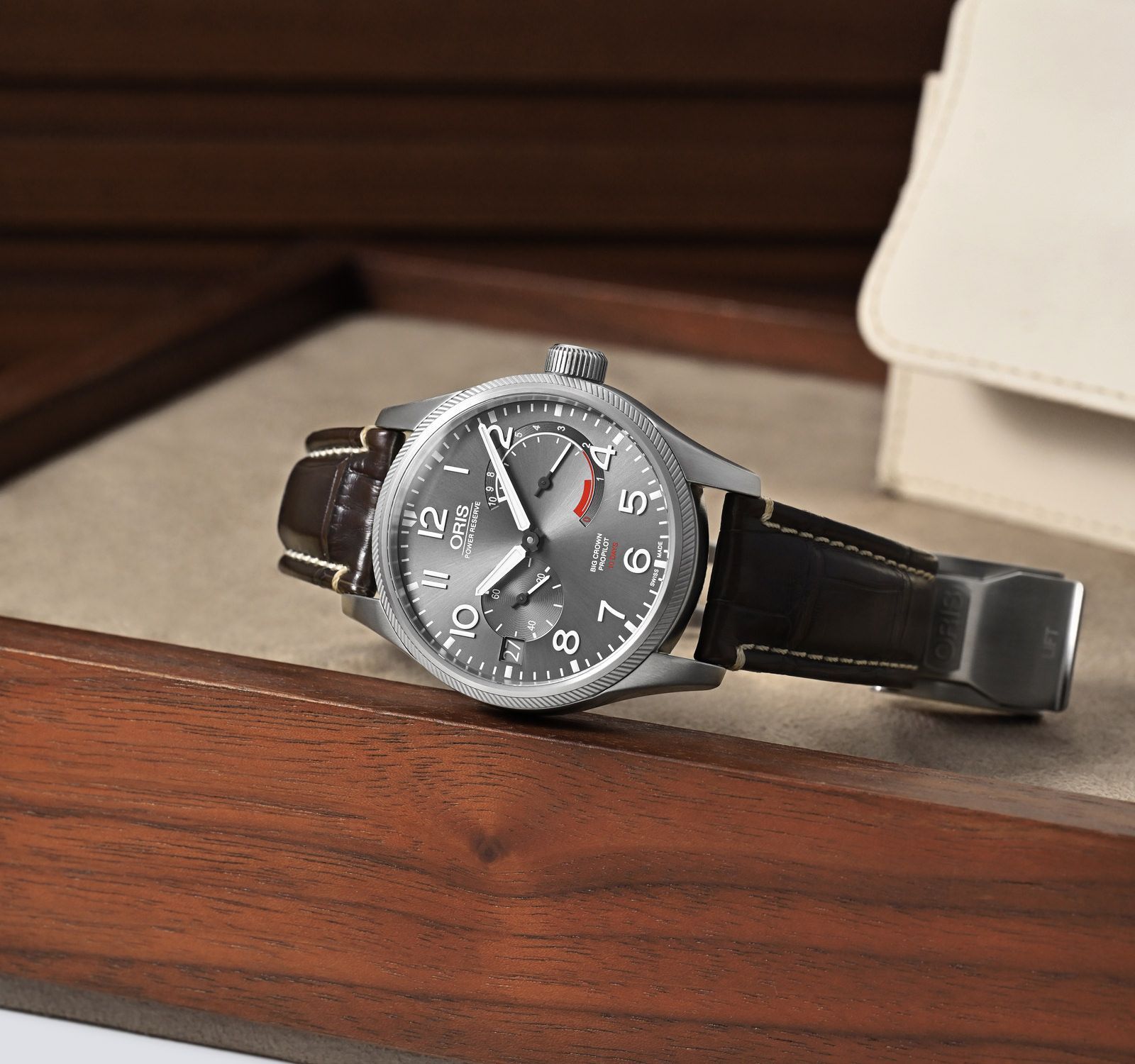 Oris propilot calibre discount 111