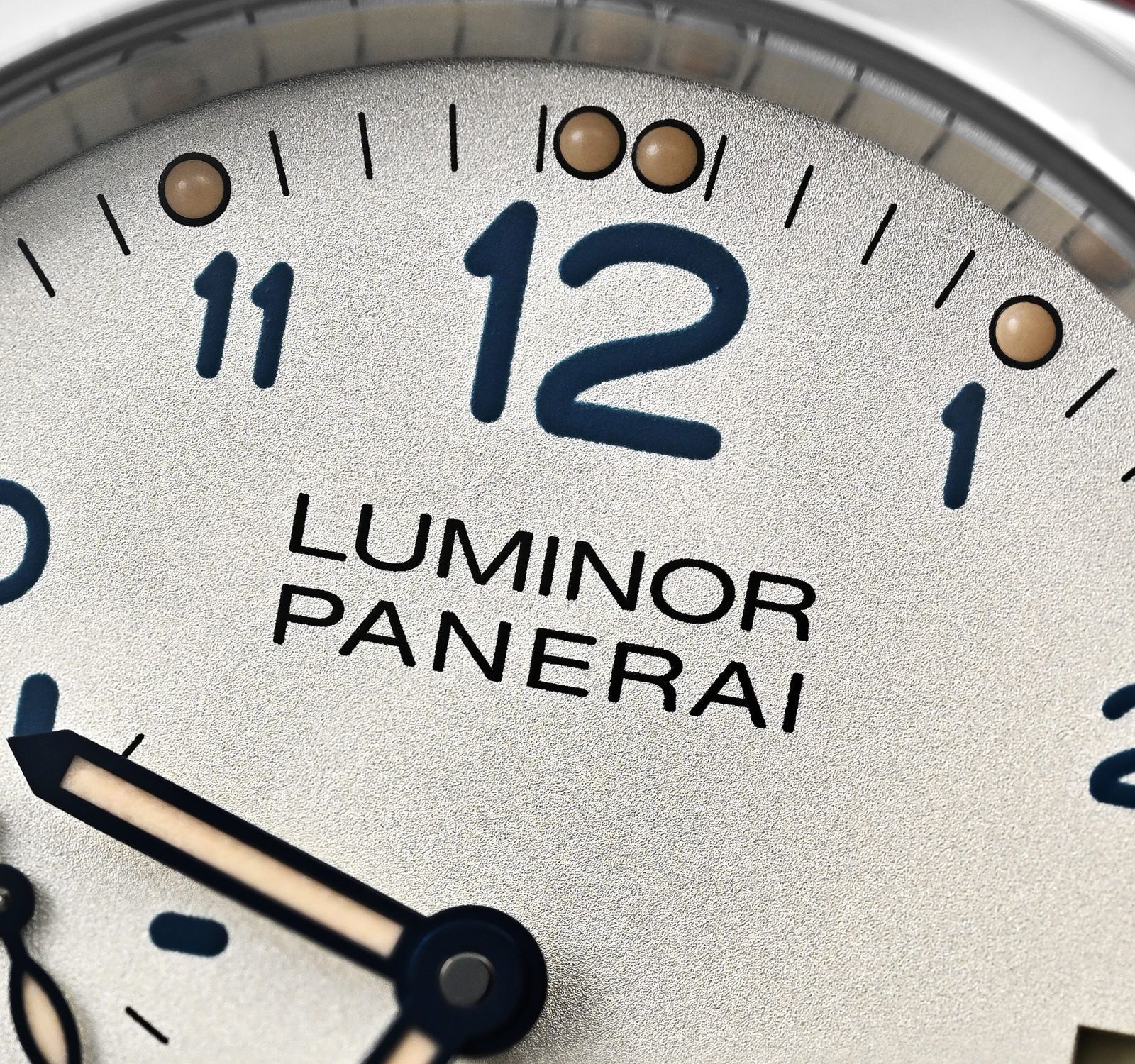 Luminor Due PAM00903