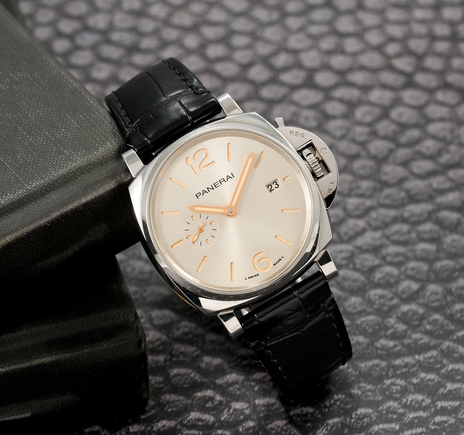 Second Hand Panerai Luminor Due