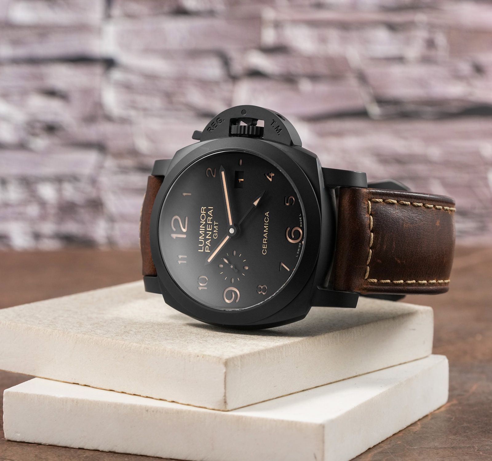 Buy Pre Owned Panerai Luminor PAM00441