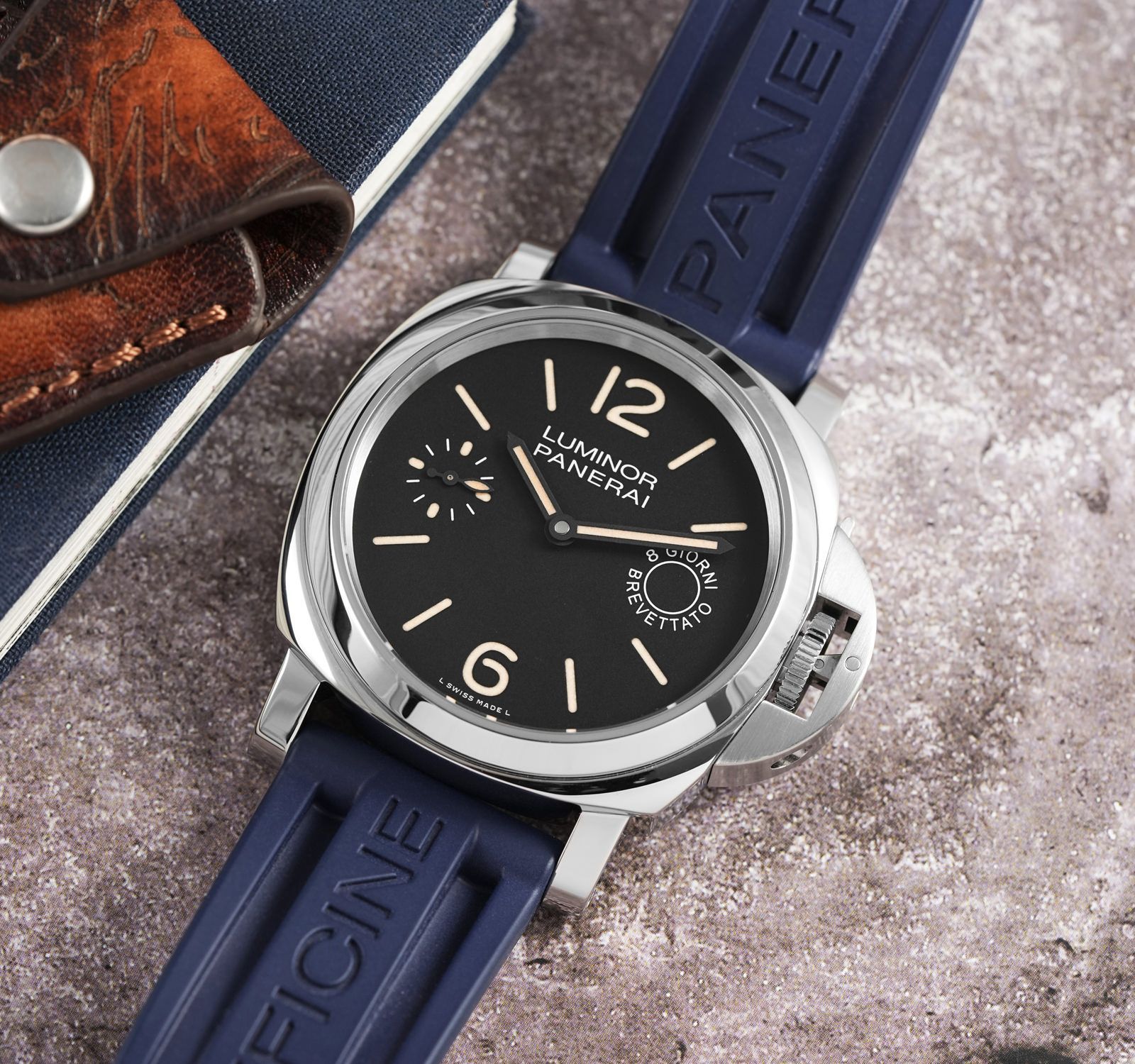 Buy Pre Owned Panerai Luminor PAM00590