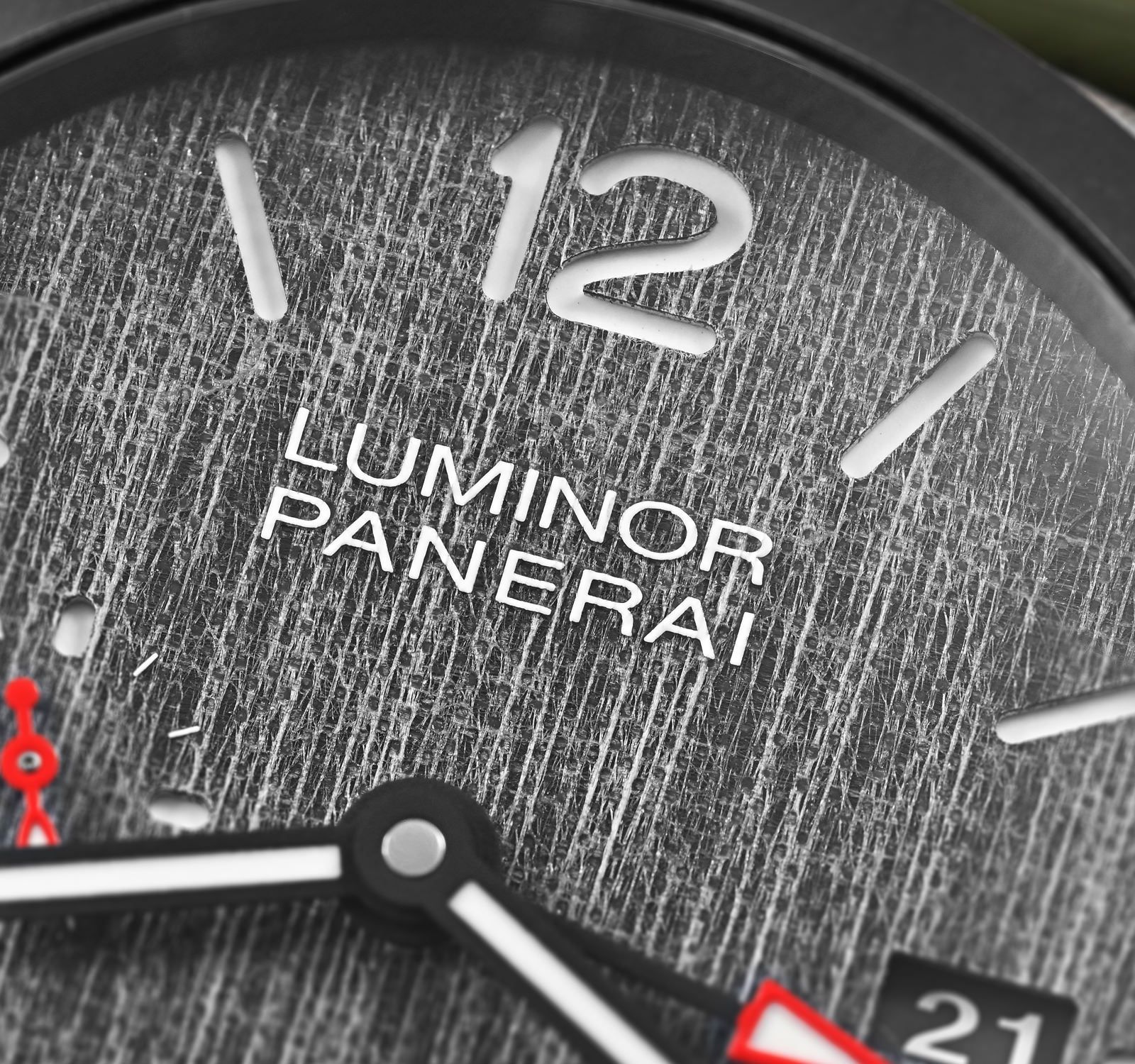 Luminor PAM01036