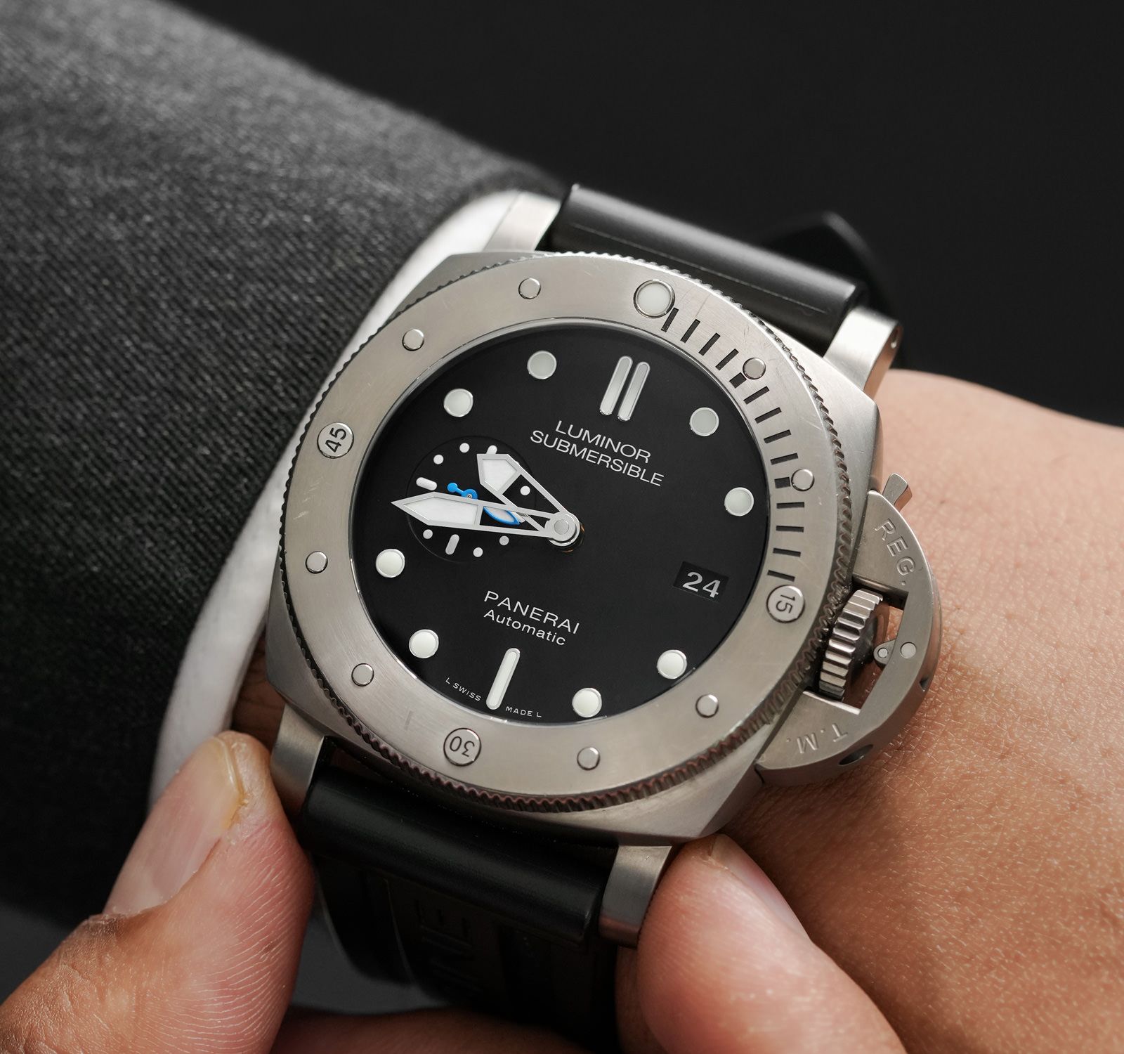 Pre-Owned Panerai Submersible Price