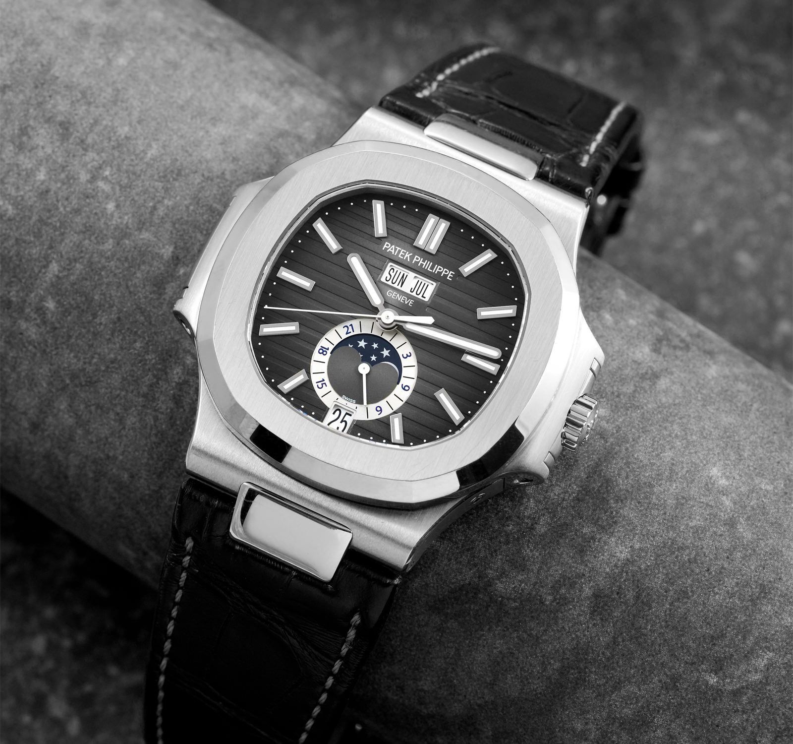 Second Hand Patek Philippe Nautilus