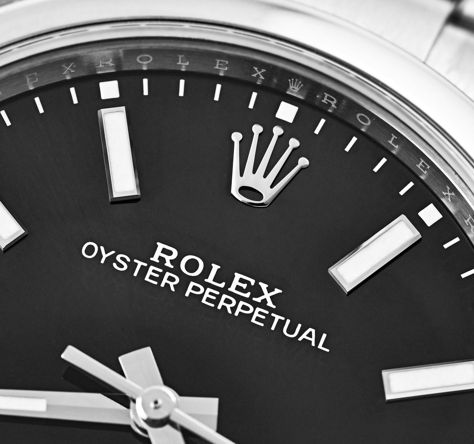 Oyster Perpetual 114300-BLKIND