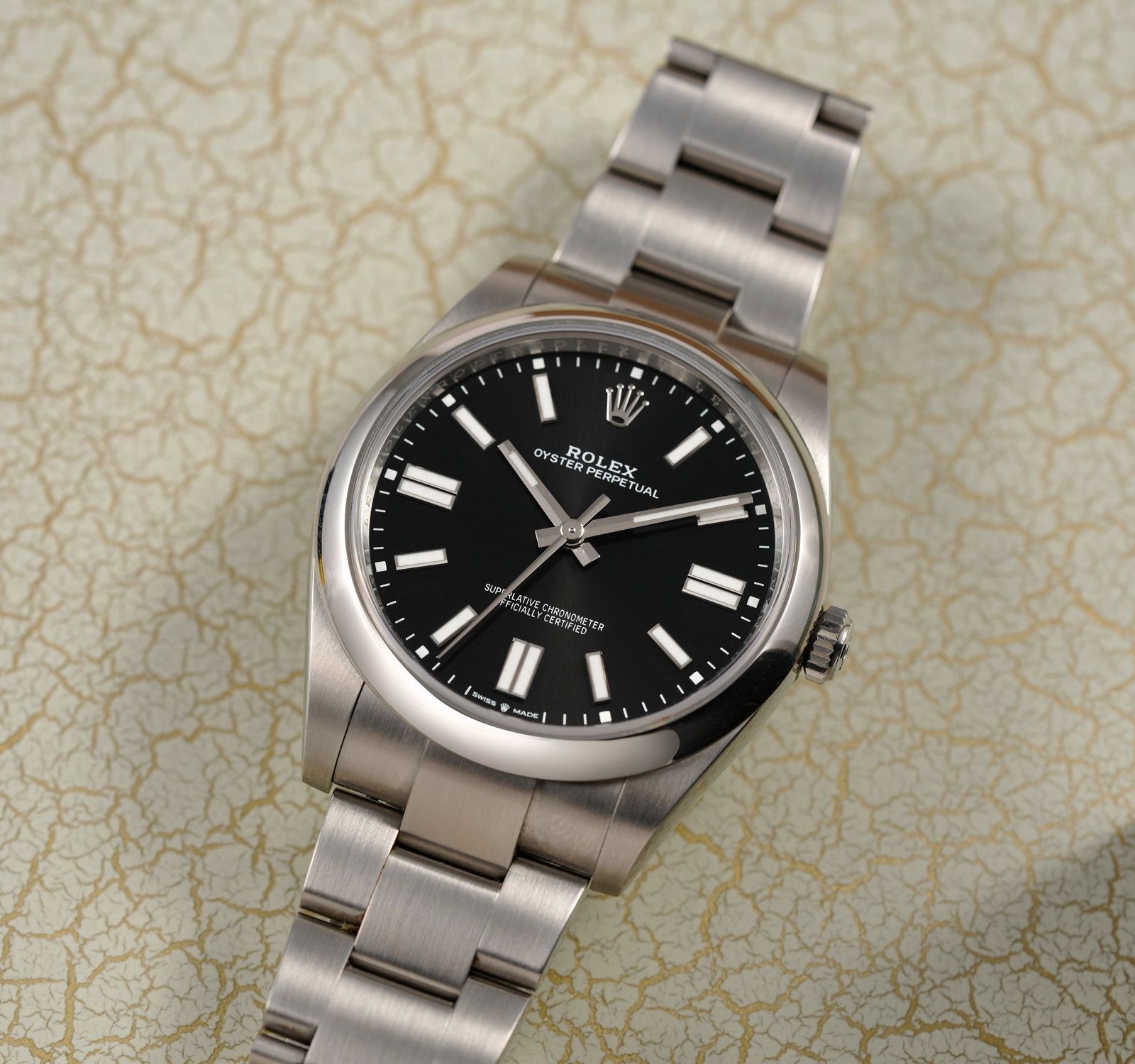 Rolex 124300-BLKIND-4