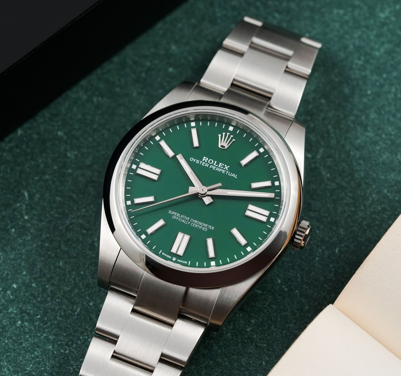 Rolex 124300-GRNIND-2