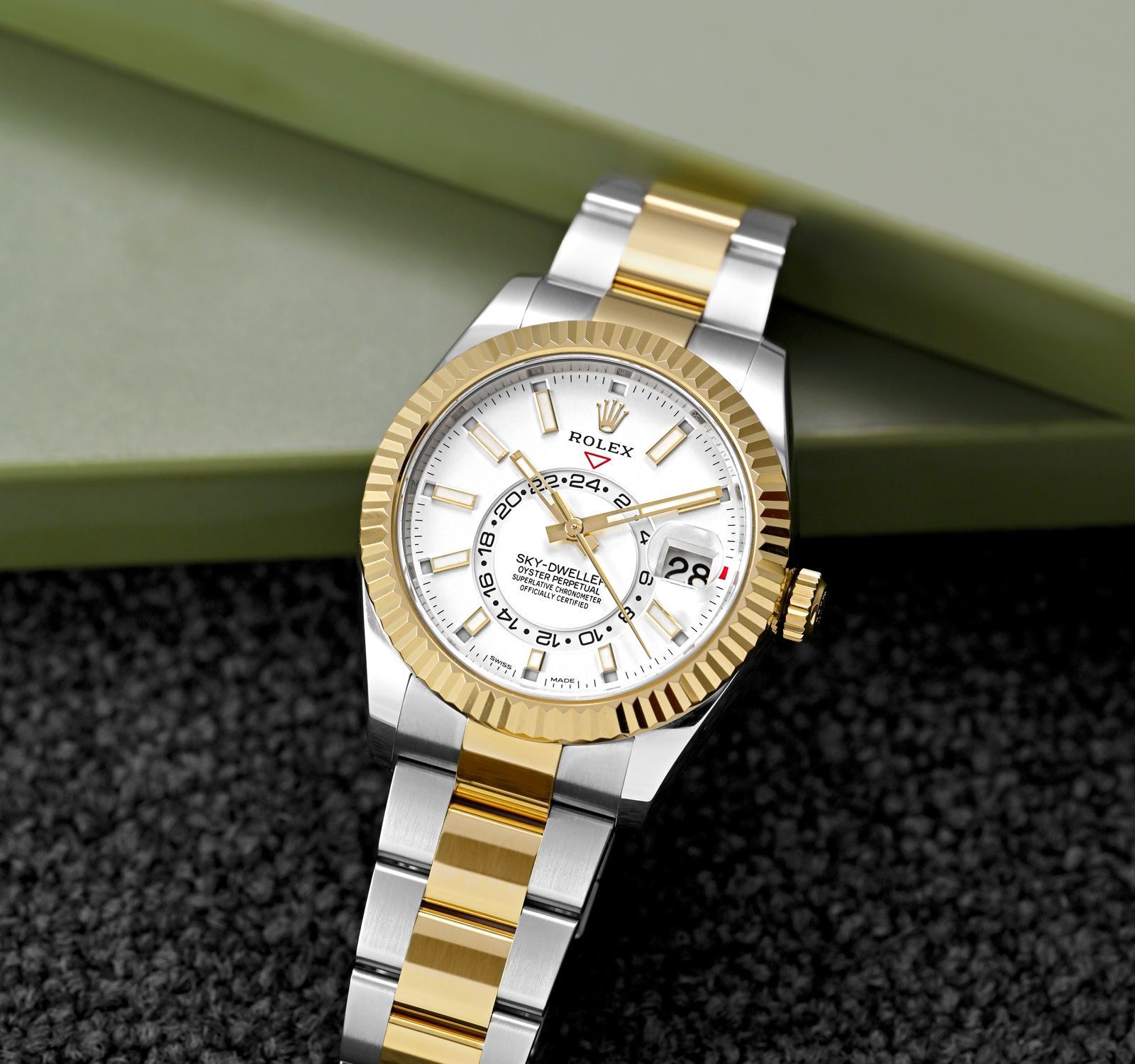 Rolex sky dweller second hand new arrivals