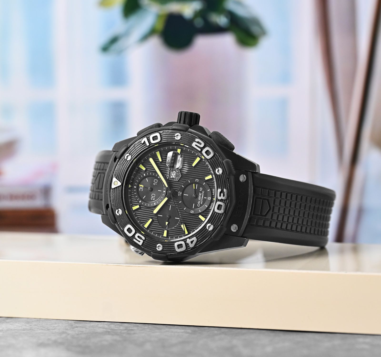 Pre-Owned TAG Heuer Aquaracer Men Watch in Black Colour Dial