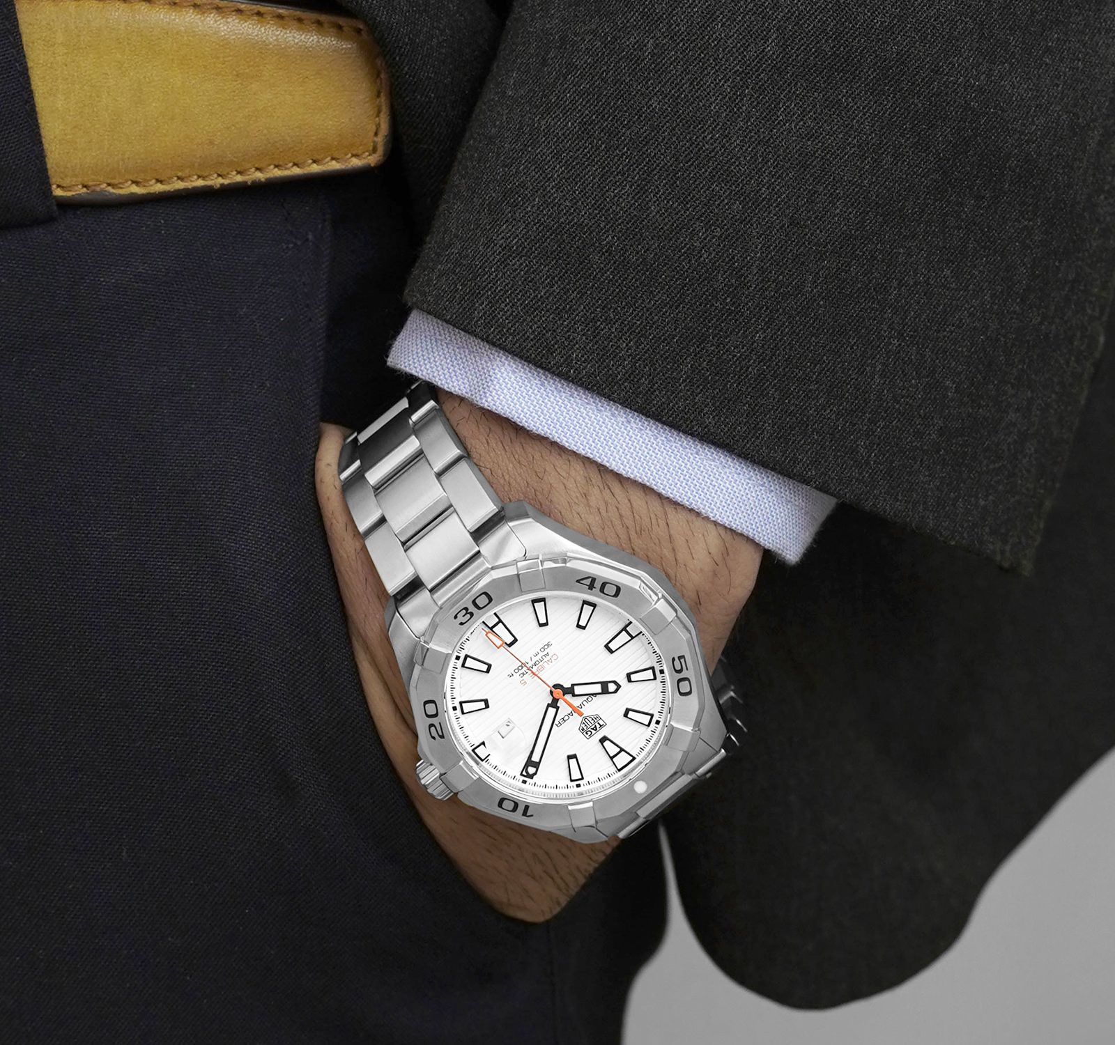 Pre-Owned TAG Heuer Aquaracer Men Watch in White Colour Dial