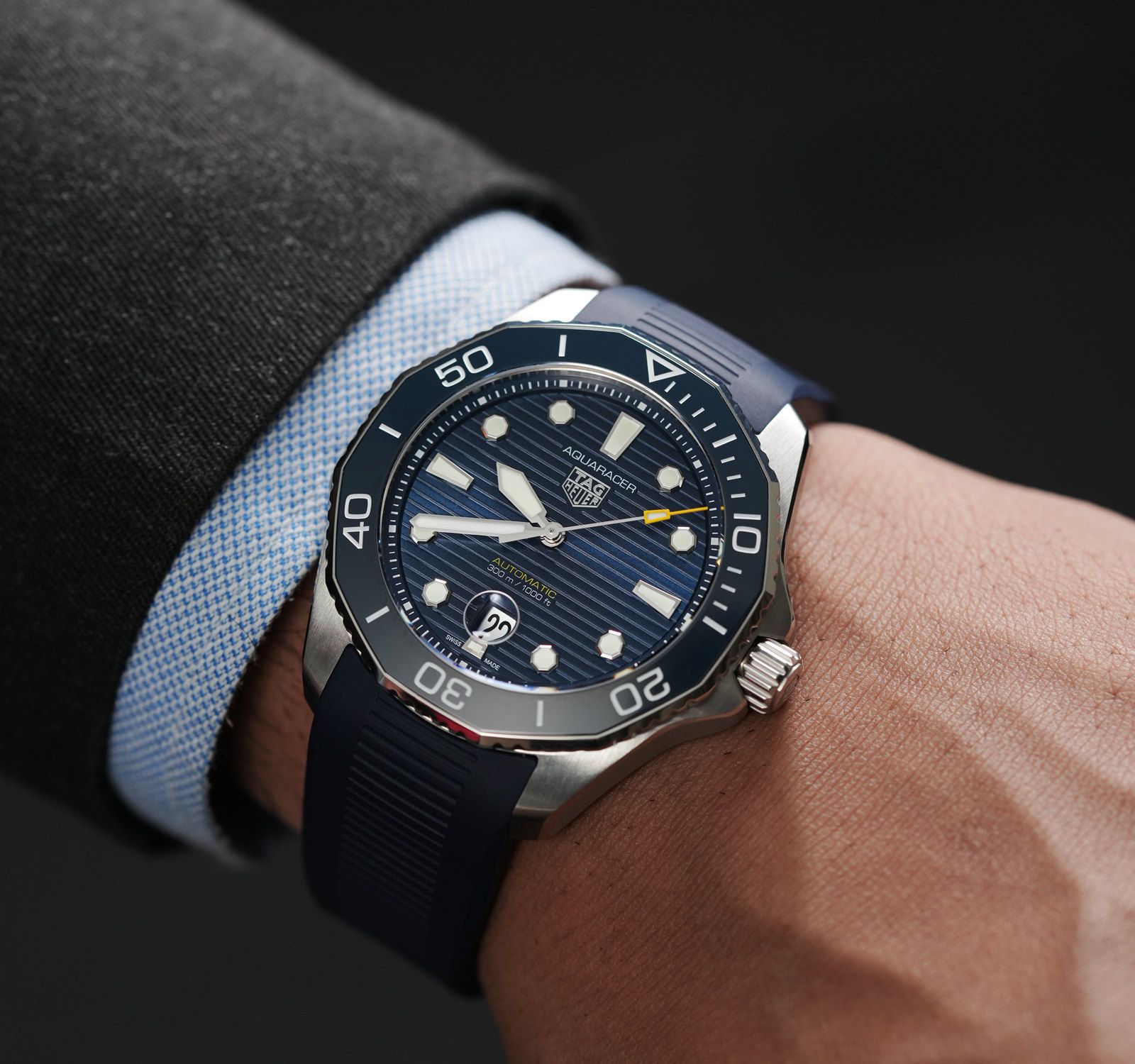 Pre-Owned TAG Heuer Aquaracer Men Watch in Blue Colour Dial