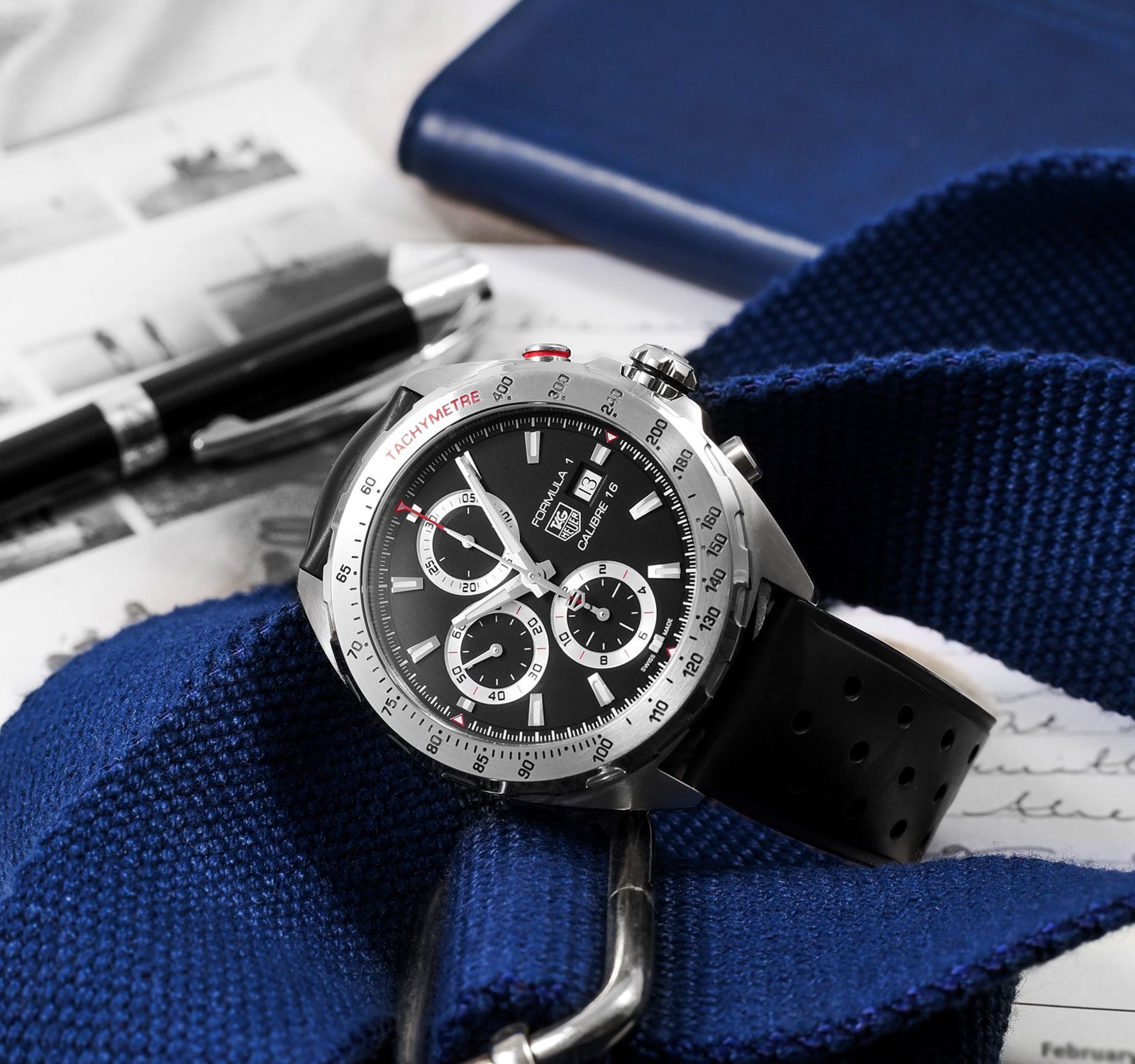 Pre Owned TAG Heuer Formula 1 Men Watch in Black Colour Dial