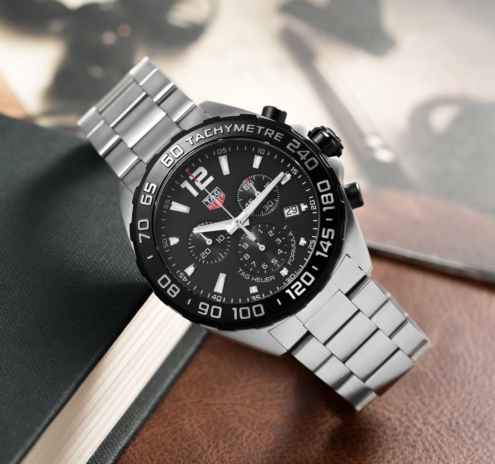 Pre Owned TAG Heuer Formula 1 Men Watch in Black Colour Dial