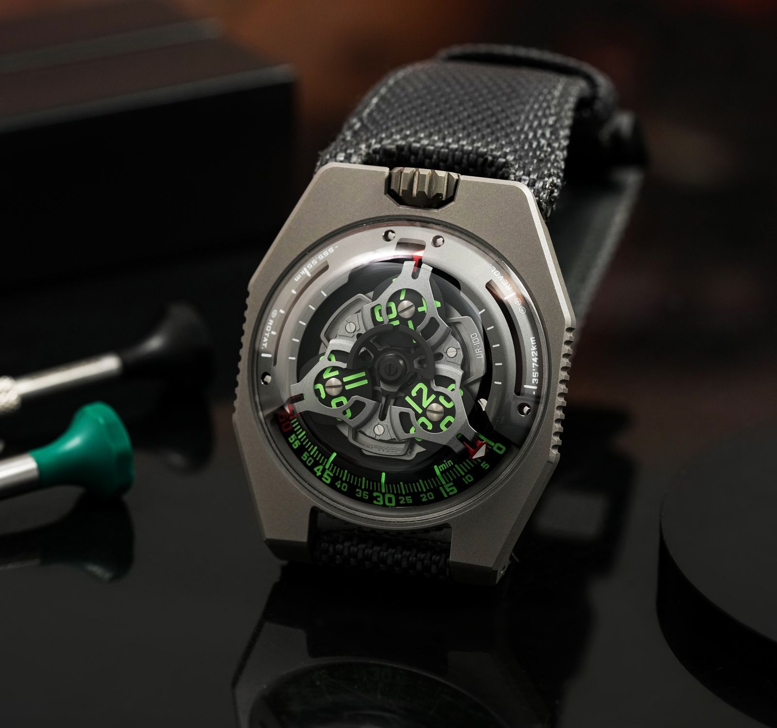 Urwerk UR-100-1