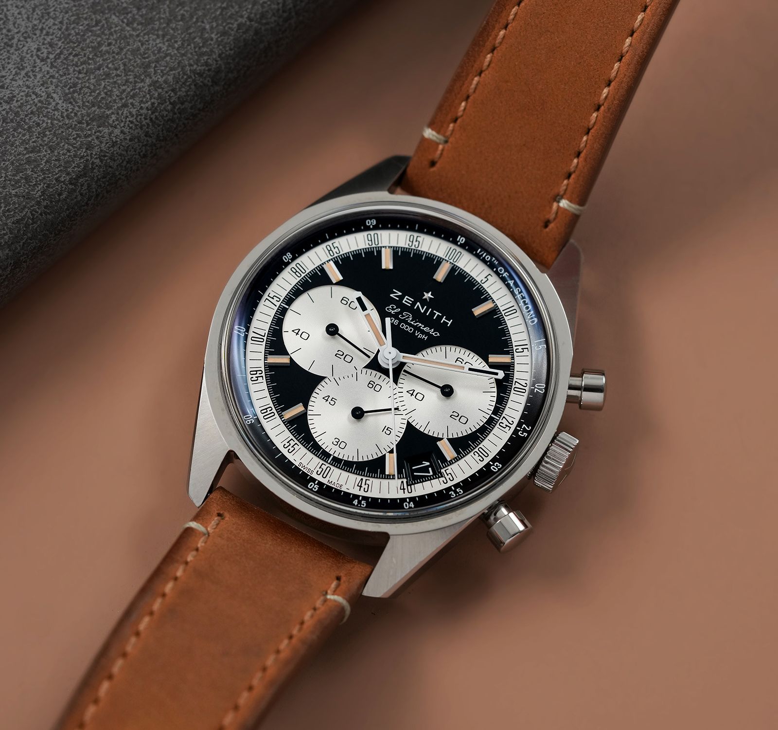 Pre-Owned Zenith Chronomaster Men Watch in Black & White Colour Dial