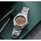 Girard-Perregaux Laureato Features