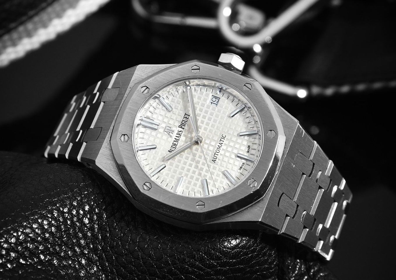 watch case shape