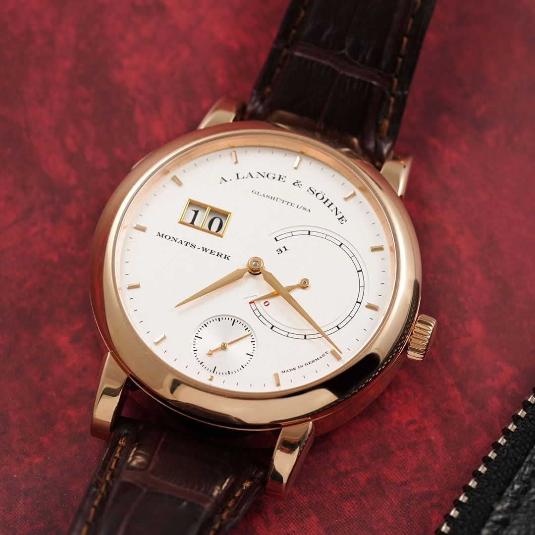 watch case shape