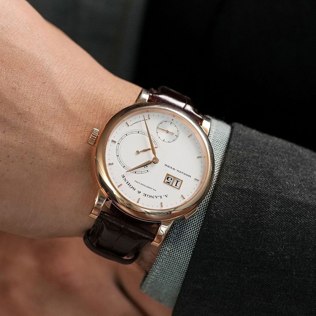 watch case shape