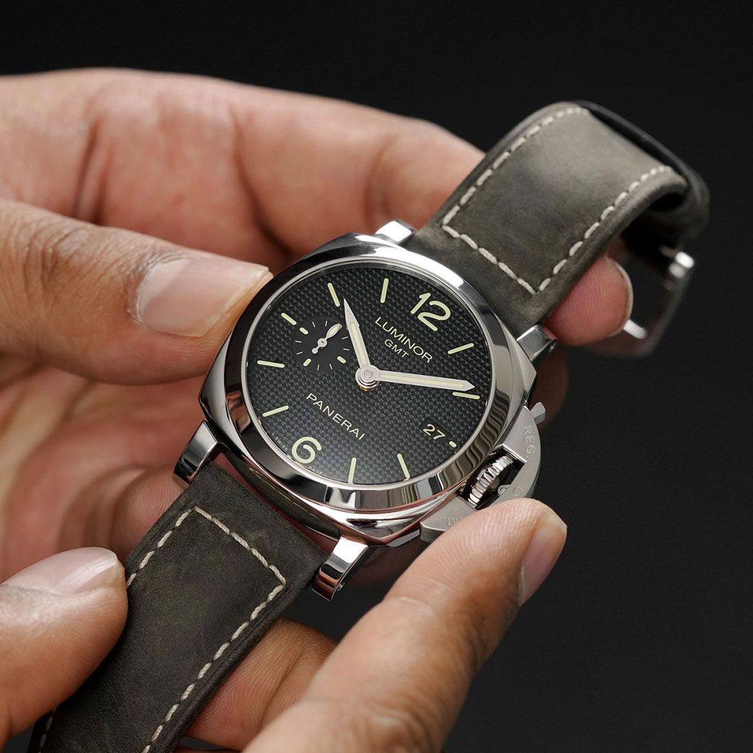 watch case shape