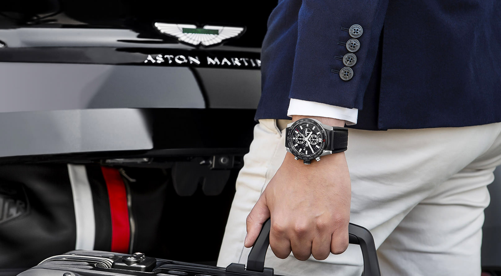 Getting Itchy feet? Five Travel Watches To Accompany You On The Road