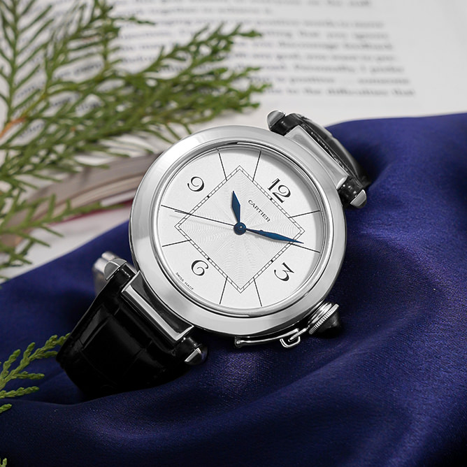 Pre-Owned Cartier Pasha